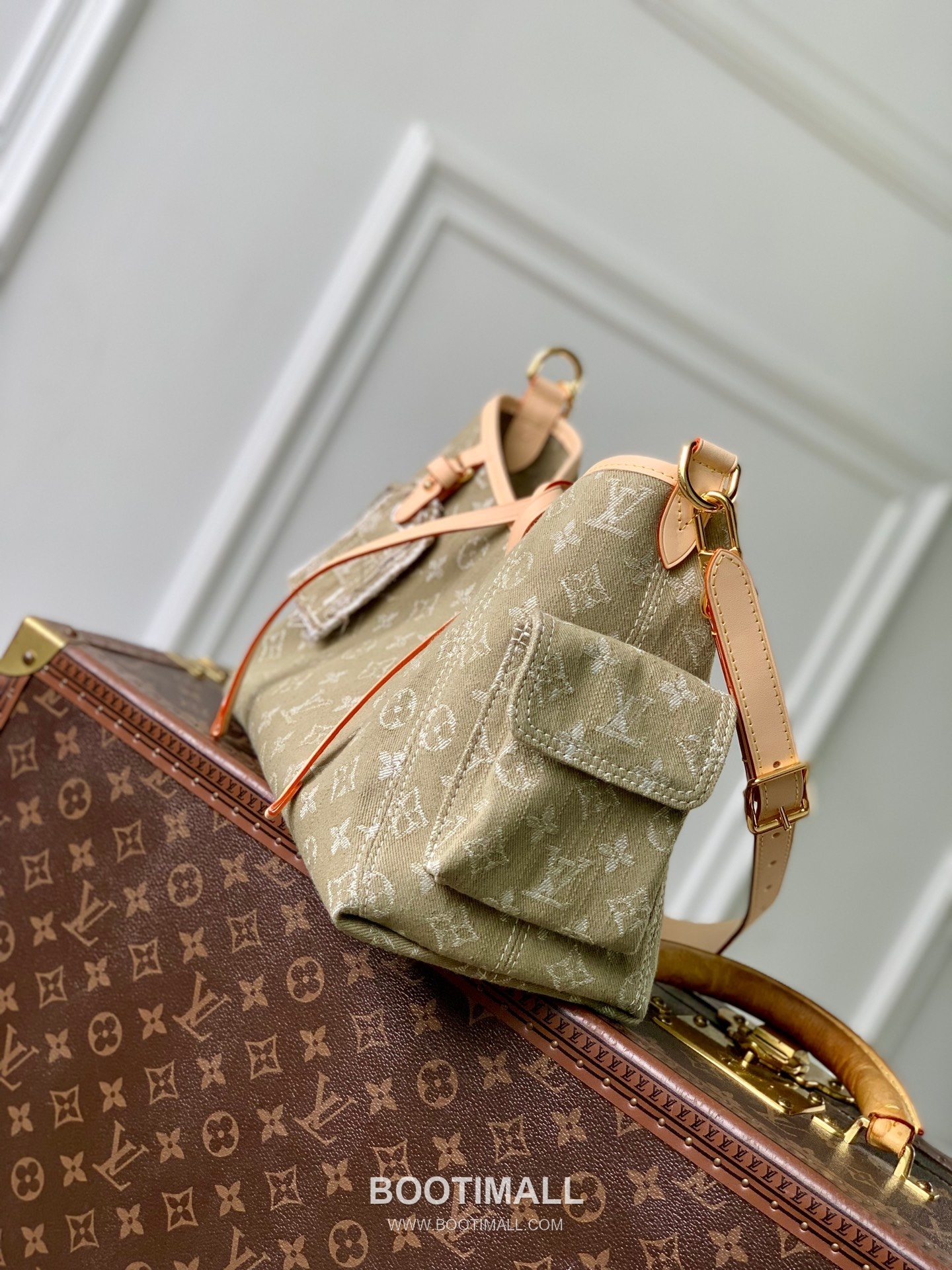 Louis Vuitton CarryAll Cargo Denim Shoulder Bag M27623 루이비통 캐리올 카고 데님 숄더백 33.5cm 2