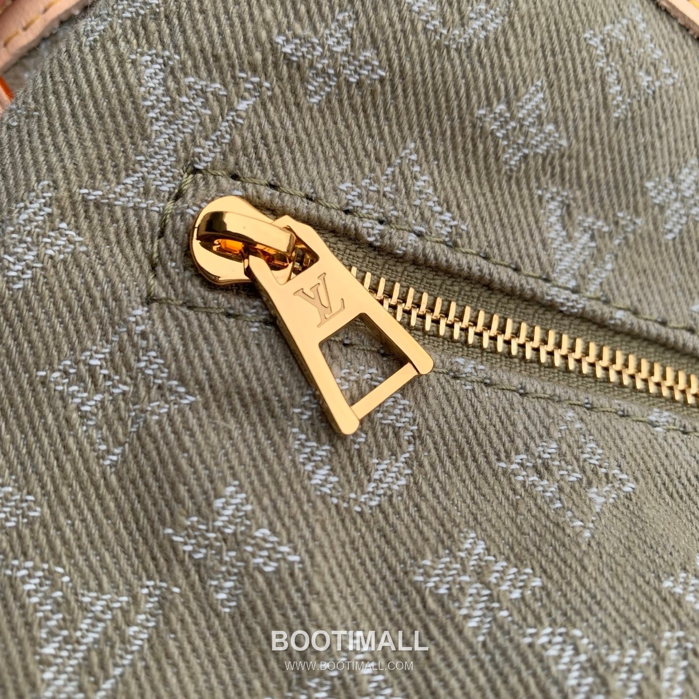 Louis Vuitton CarryAll Cargo Denim Shoulder Bag M27623 루이비통 캐리올 카고 데님 숄더백 33.5cm 8