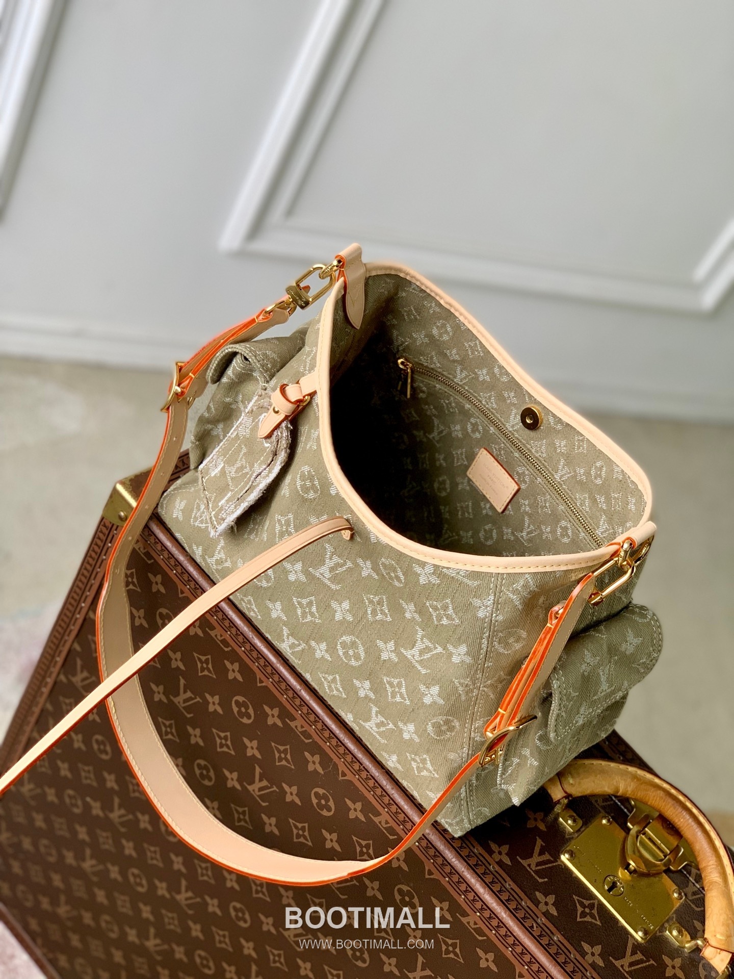 Louis Vuitton CarryAll Cargo Denim Shoulder Bag M27623 루이비통 캐리올 카고 데님 숄더백 33.5cm 10
