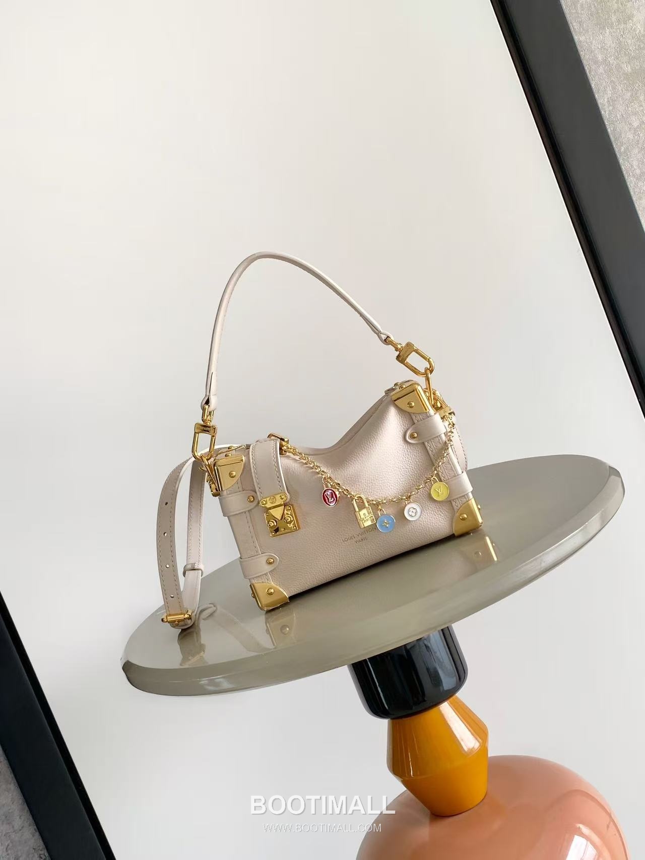 Louis Vuitton Side Trunk Grained Leather Bag M23817 M27438 루이비통 사이드 트렁크 그레인 레더 숄더백 18cm 1