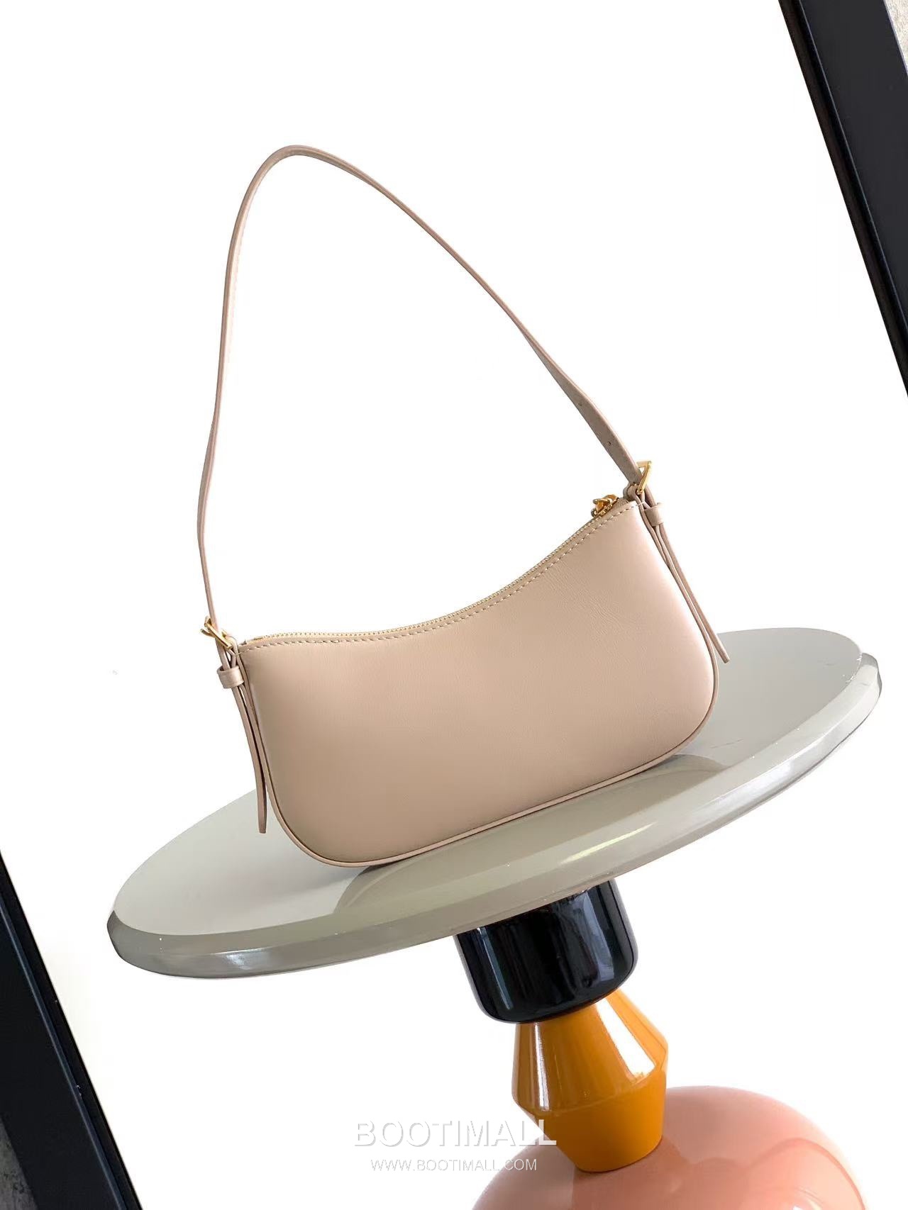 Louis Vuitton Pochette LV Bloom Leather Shoulder Bag M25525 M25784 루이비통 포쉐트 LV 블룸 레더 숄더백 23cm 3