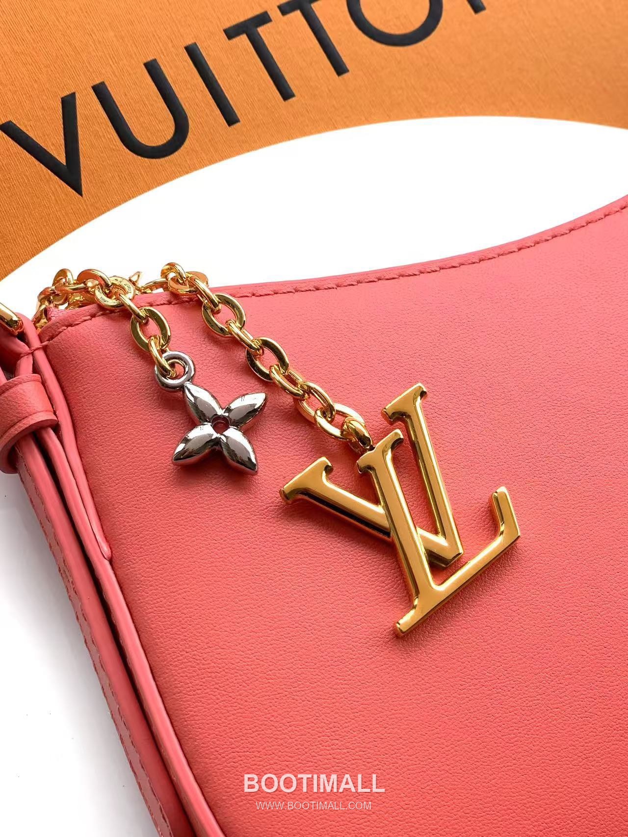 Louis Vuitton Pochette LV Bloom Leather Shoulder Bag M25525 M25784 루이비통 포쉐트 LV 블룸 레더 숄더백 23cm 5