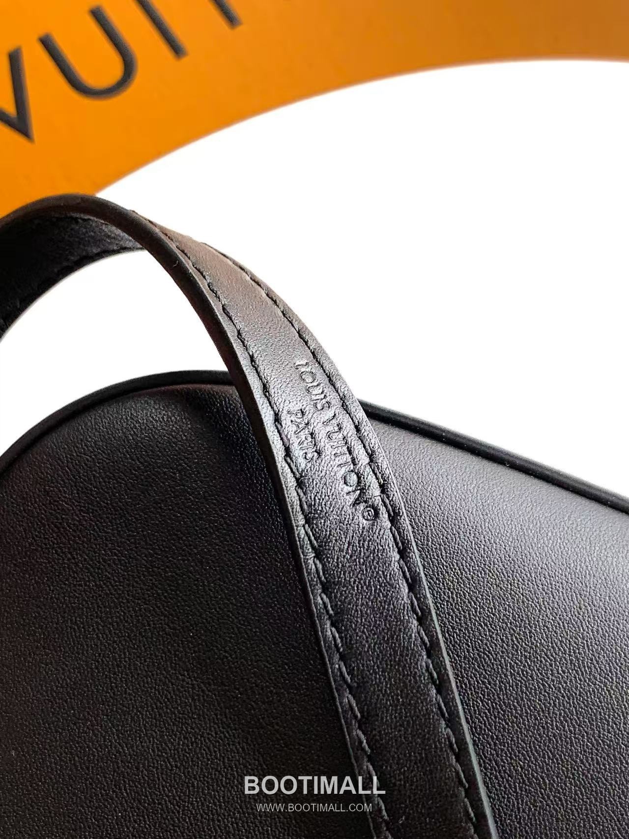 Louis Vuitton Pochette LV Bloom Leather Shoulder Bag M25525 M25784 루이비통 포쉐트 LV 블룸 레더 숄더백 23cm 7