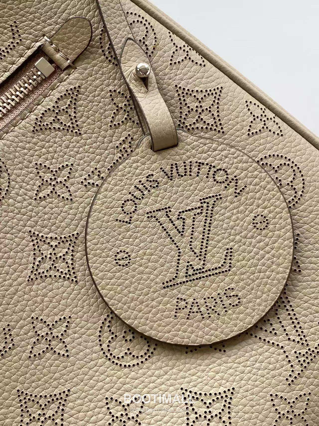 Louis Vuitton All Around Medium Perforated Leather Shoulder Bag M14617 M14618 루이비통 올 어라운드 퍼포레이티드 레더 숄더백 28cm 6