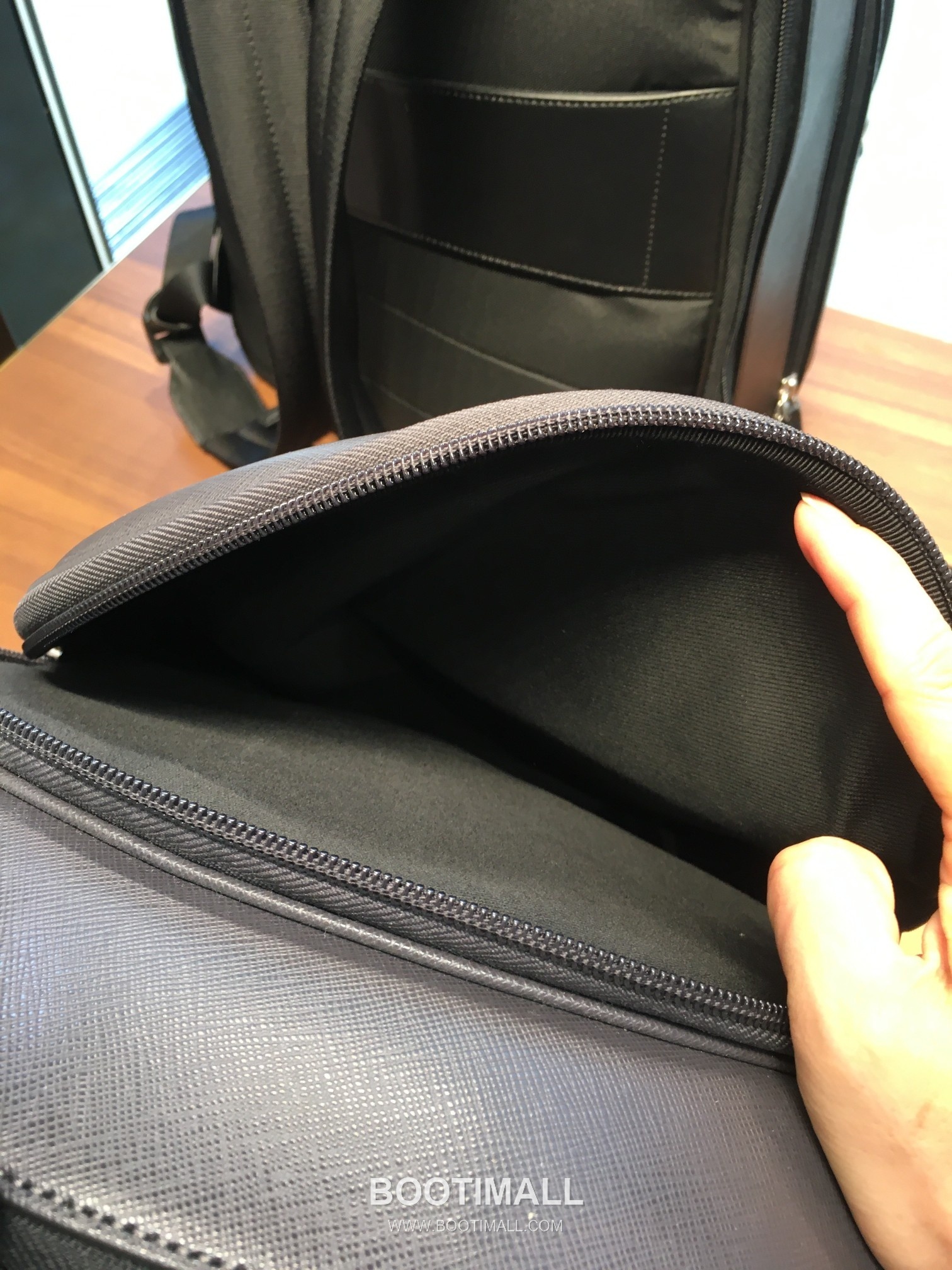 Montblanc Meisterstück Leather Backpack 128544 몽블랑 마이스터스튁 레더 백팩 128544 14