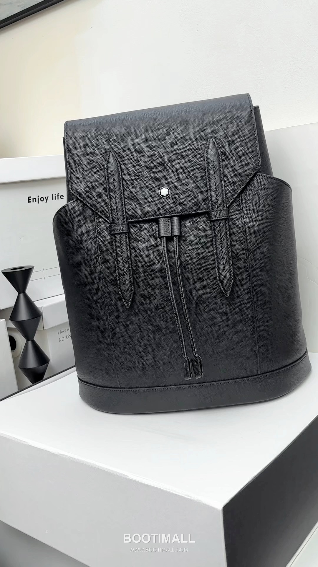 Montblanc B220421 Calfskin Black Backpack 몽블랑 B220421 카프스킨 블랙 백팩 1