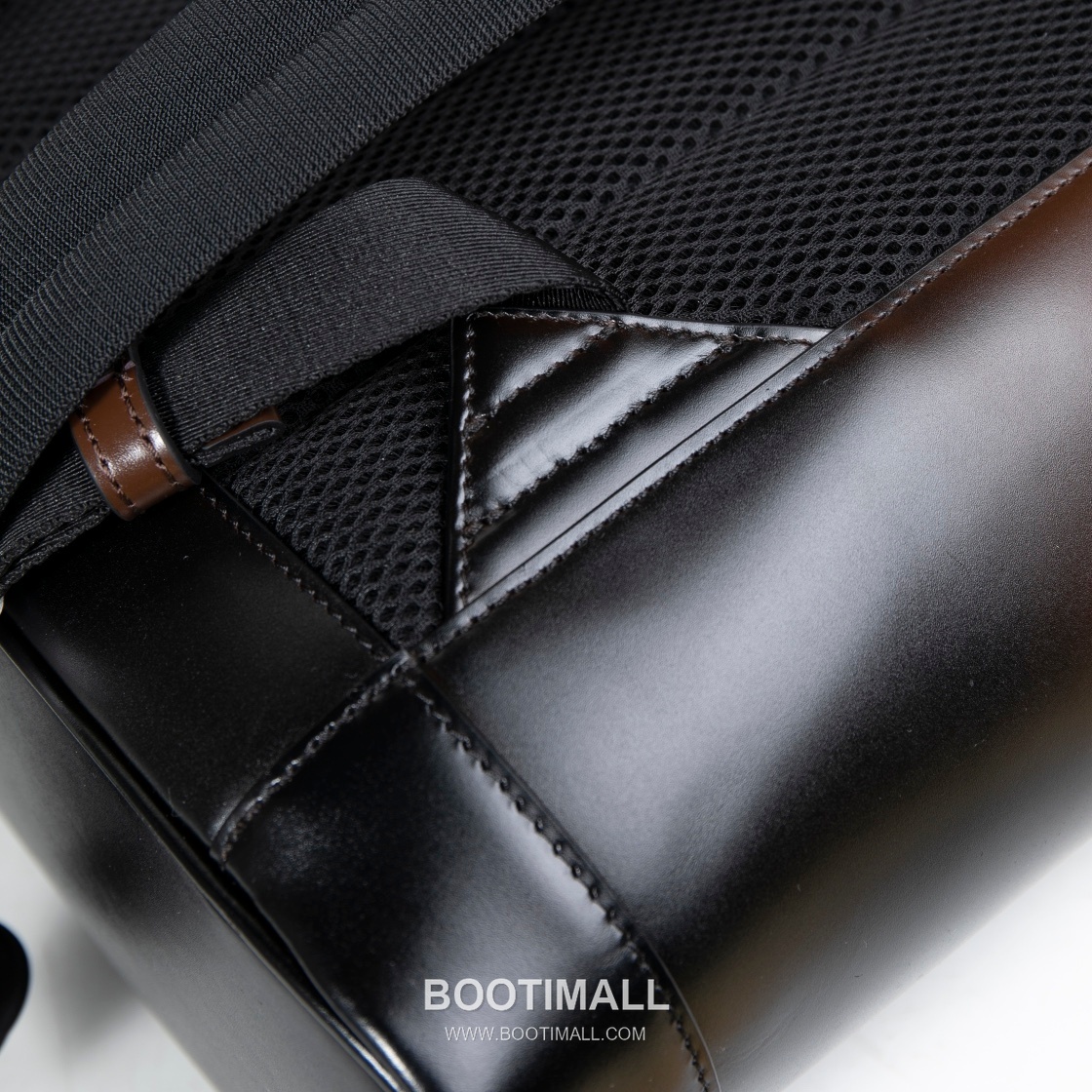 Montblanc Meisterstück Leather Backpack MB220310 몽블랑 마이스터스튁 레더 백팩 43cm 16