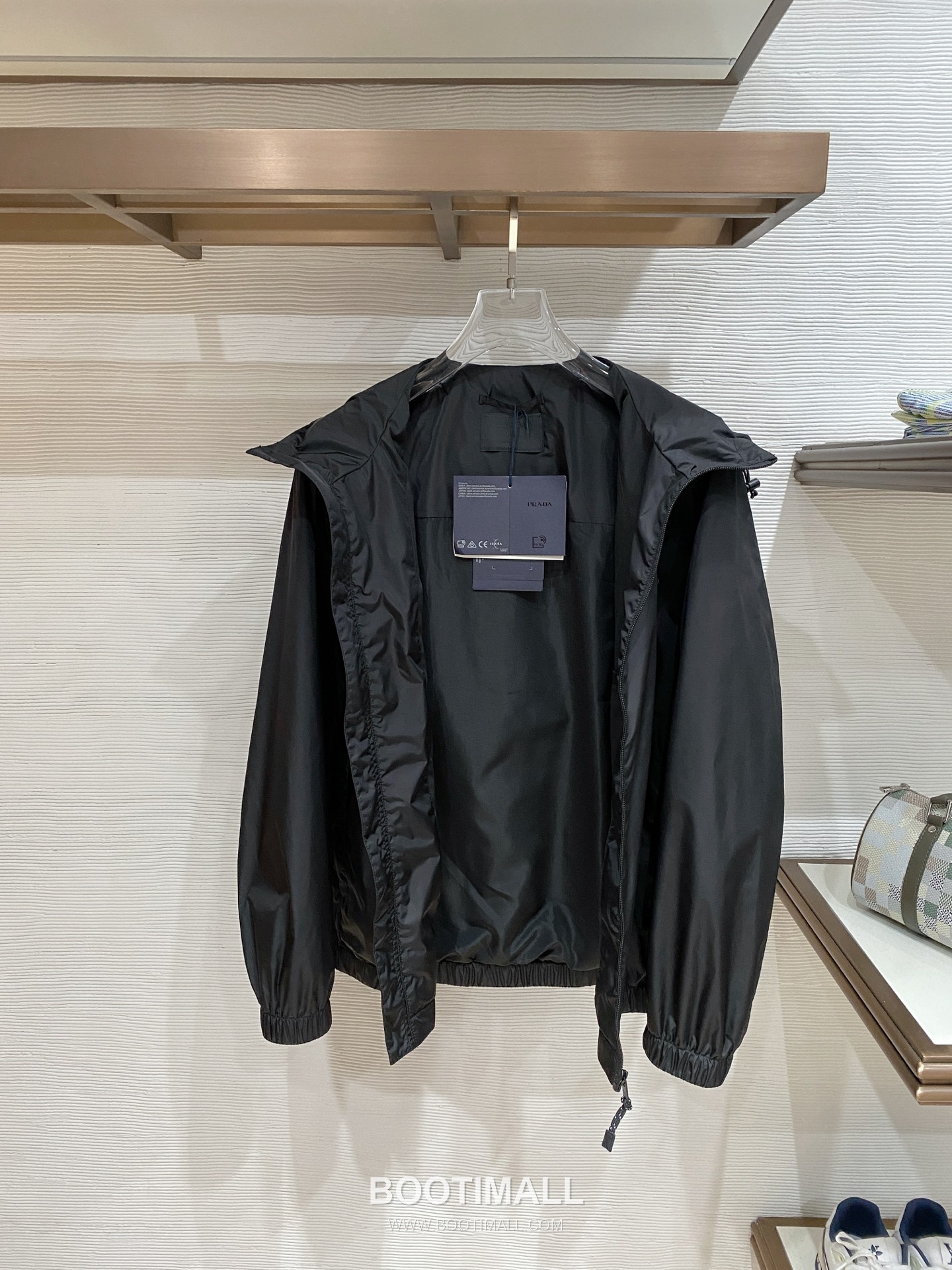Prada SS26 Triangle Logo Hooded Windbreaker Jacket 프라다 SS26 삼각 로고 후드 바람막이 재킷 5