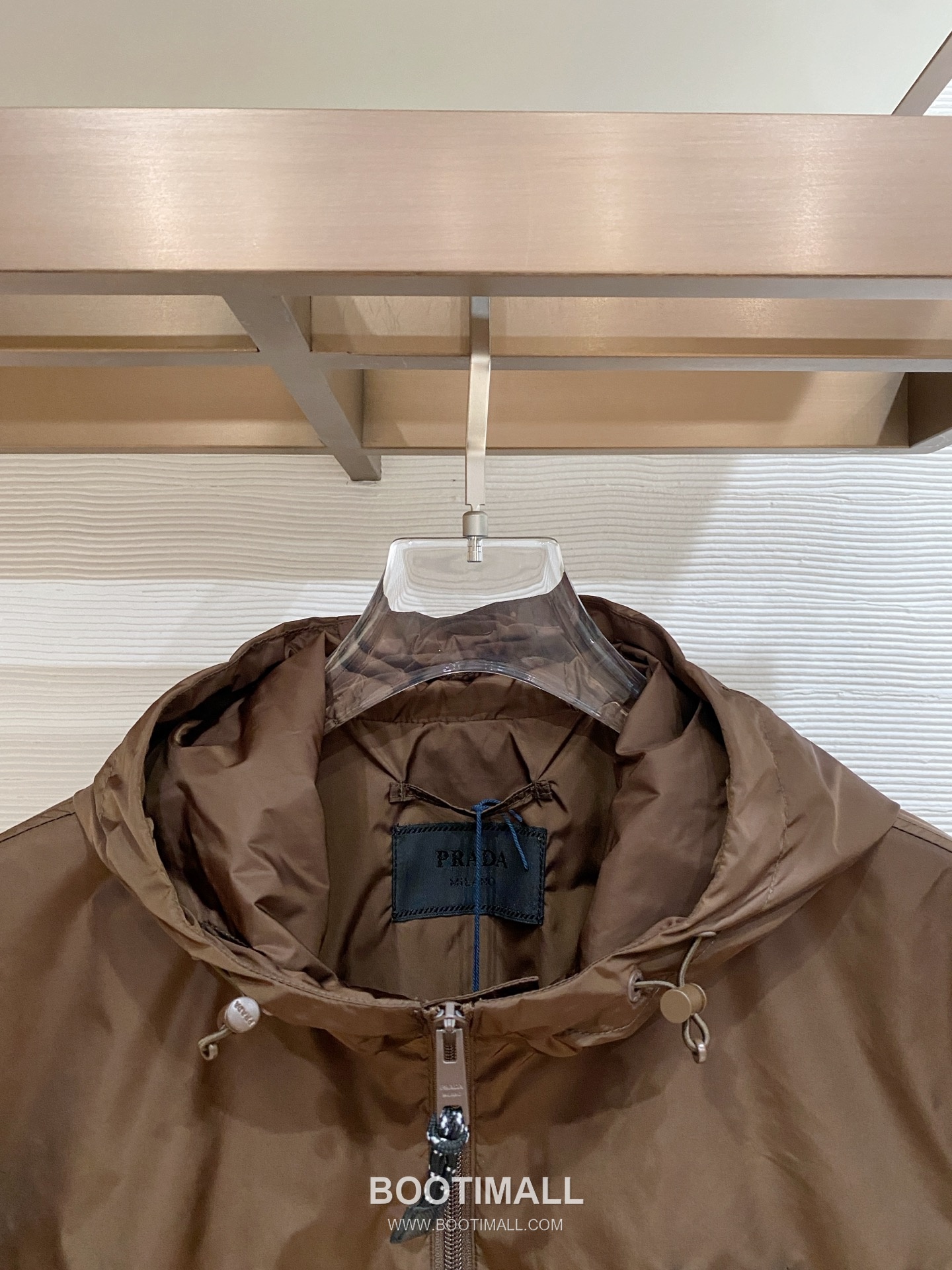 Prada SS26 Triangle Logo Hooded Windbreaker Jacket 프라다 SS26 삼각 로고 후드 바람막이 재킷 2