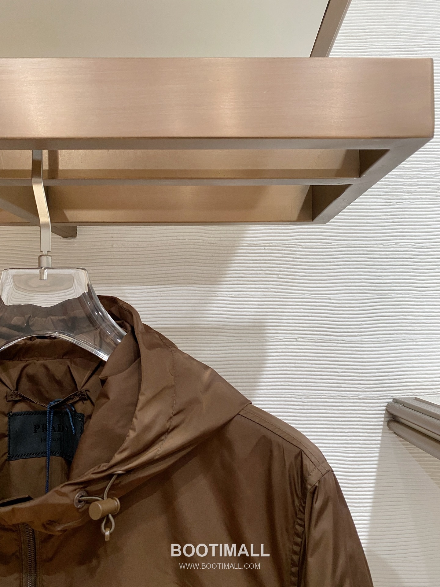 Prada SS26 Triangle Logo Hooded Windbreaker Jacket 프라다 SS26 삼각 로고 후드 바람막이 재킷 3