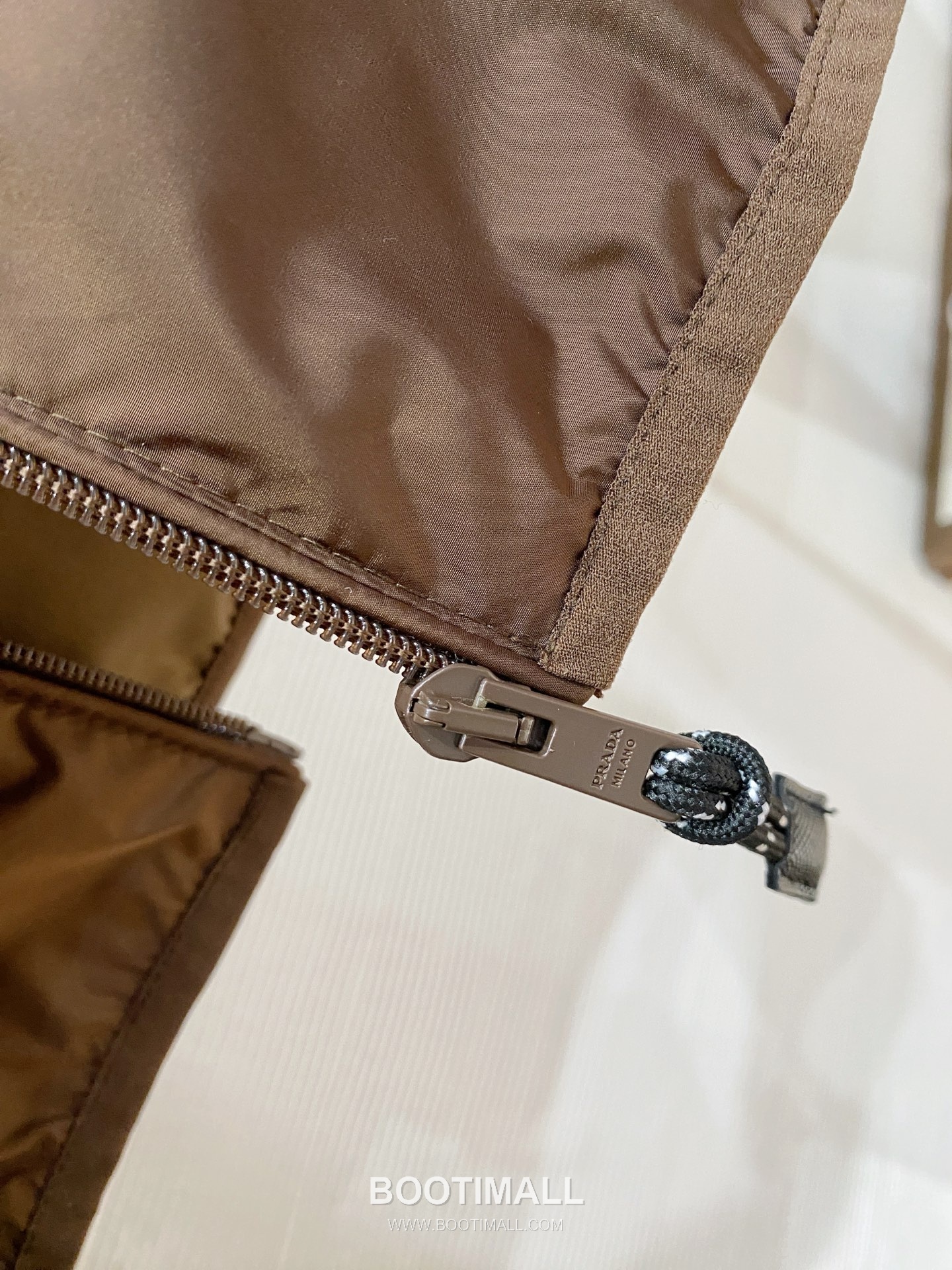 Prada SS26 Triangle Logo Hooded Windbreaker Jacket 프라다 SS26 삼각 로고 후드 바람막이 재킷 6