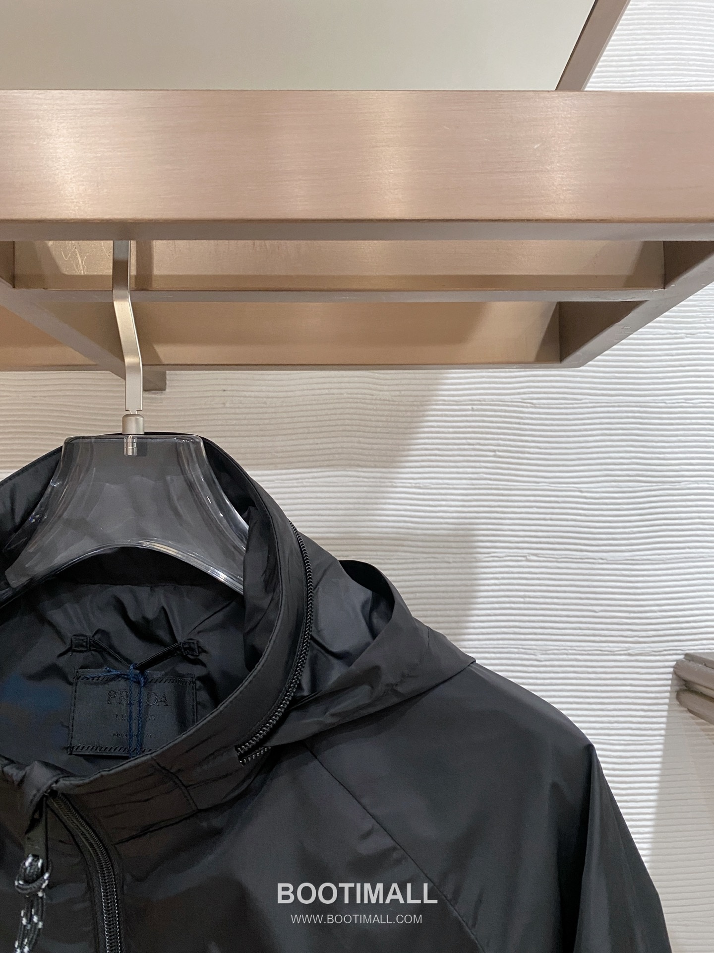 Prada SS26 Triangle Logo Hooded Windbreaker Jacket 프라다 SS26 삼각 로고 후드 바람막이 재킷 3