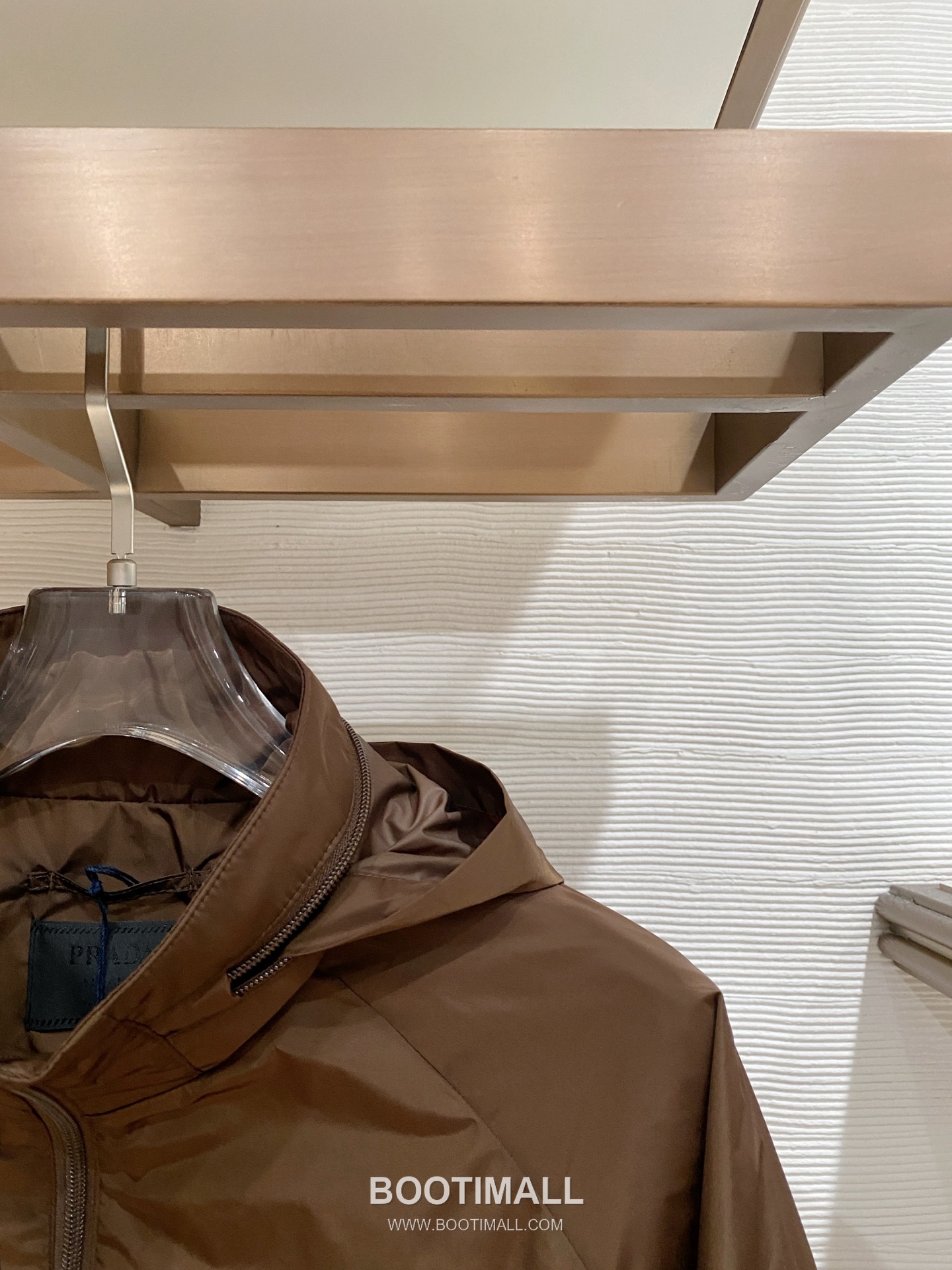 Prada SS26 Triangle Logo Hooded Windbreaker Jacket 프라다 SS26 삼각 로고 후드 바람막이 재킷 3