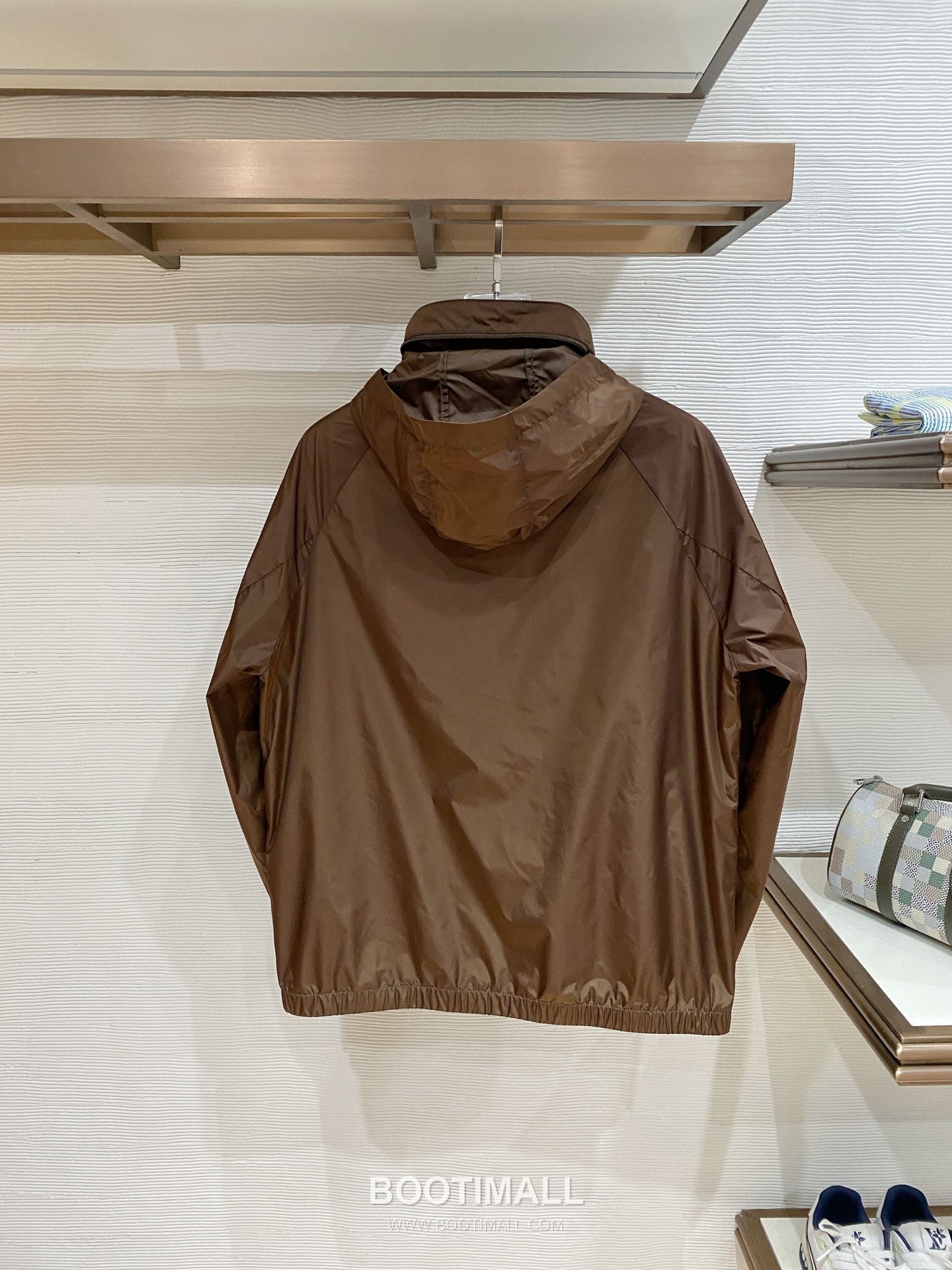 Prada SS26 Triangle Logo Hooded Windbreaker Jacket 프라다 SS26 삼각 로고 후드 바람막이 재킷 9