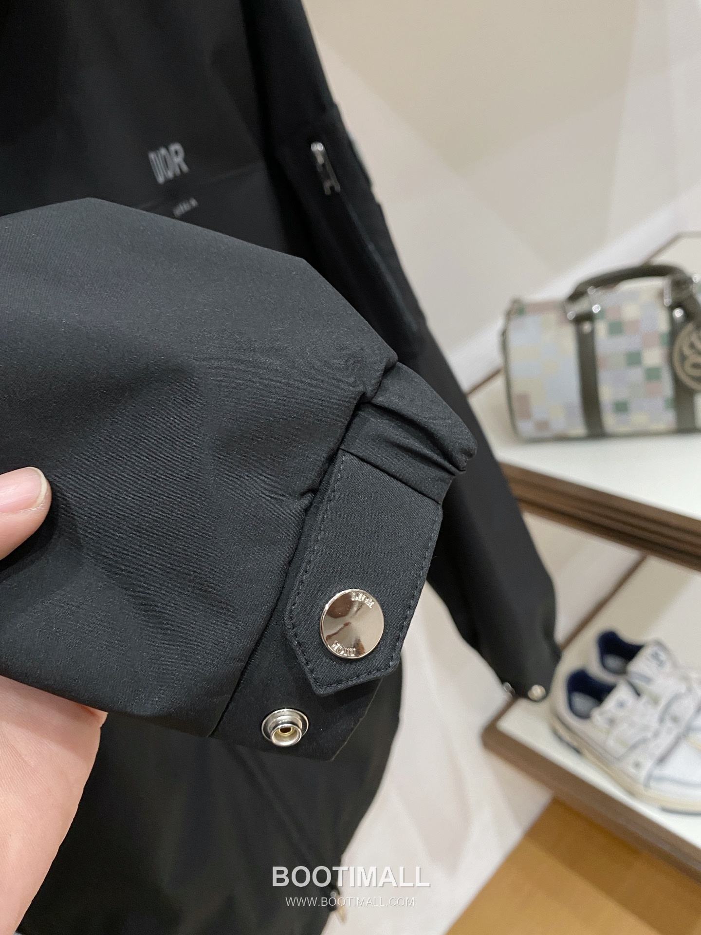 Dior SS26 Logo Hooded Windbreaker Jacket 디올 SS26 로고 후드 바람막이 재킷 8