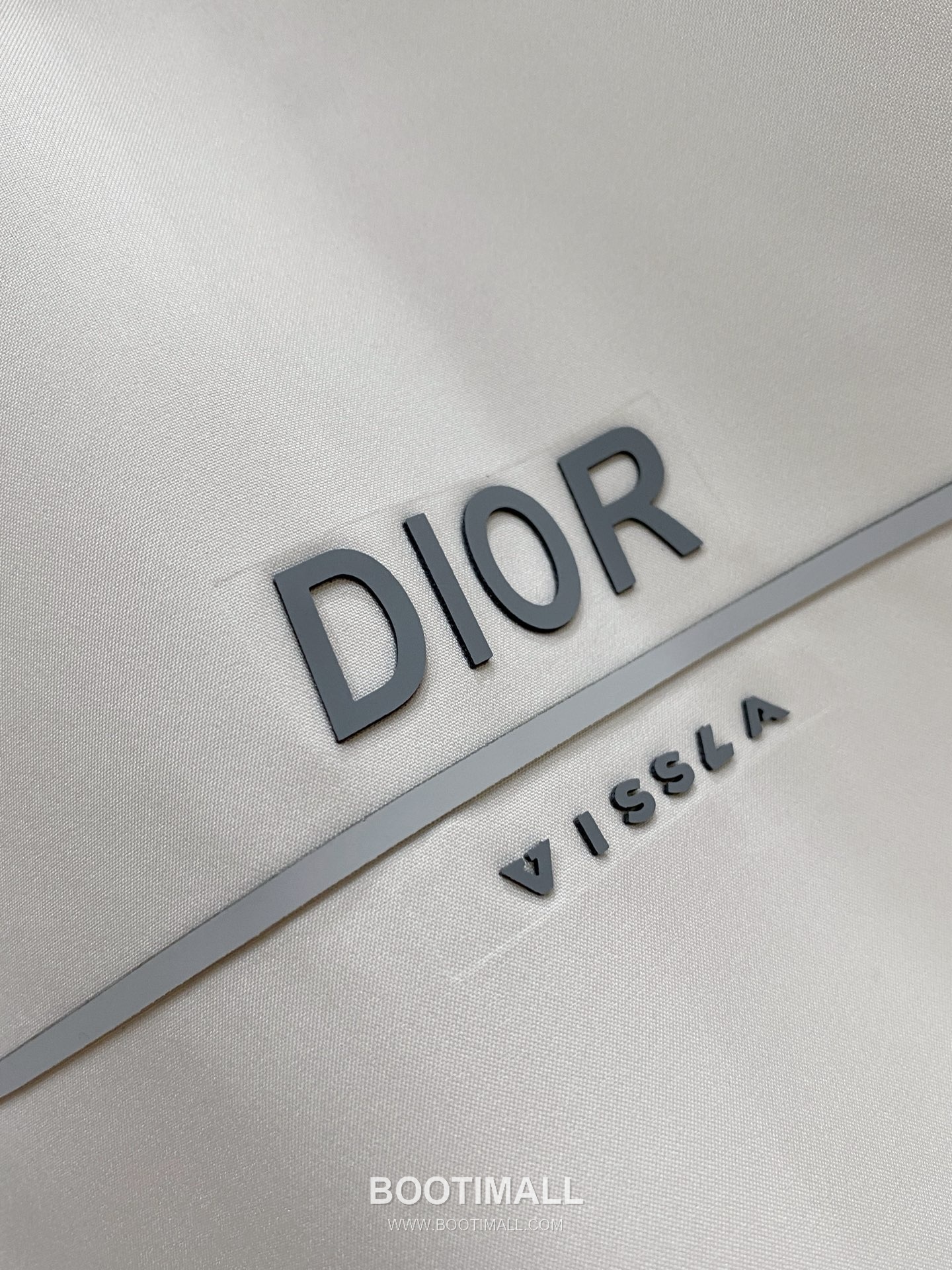 Dior SS26 Logo Hooded Windbreaker Jacket 디올 SS26 로고 후드 바람막이 재킷 5