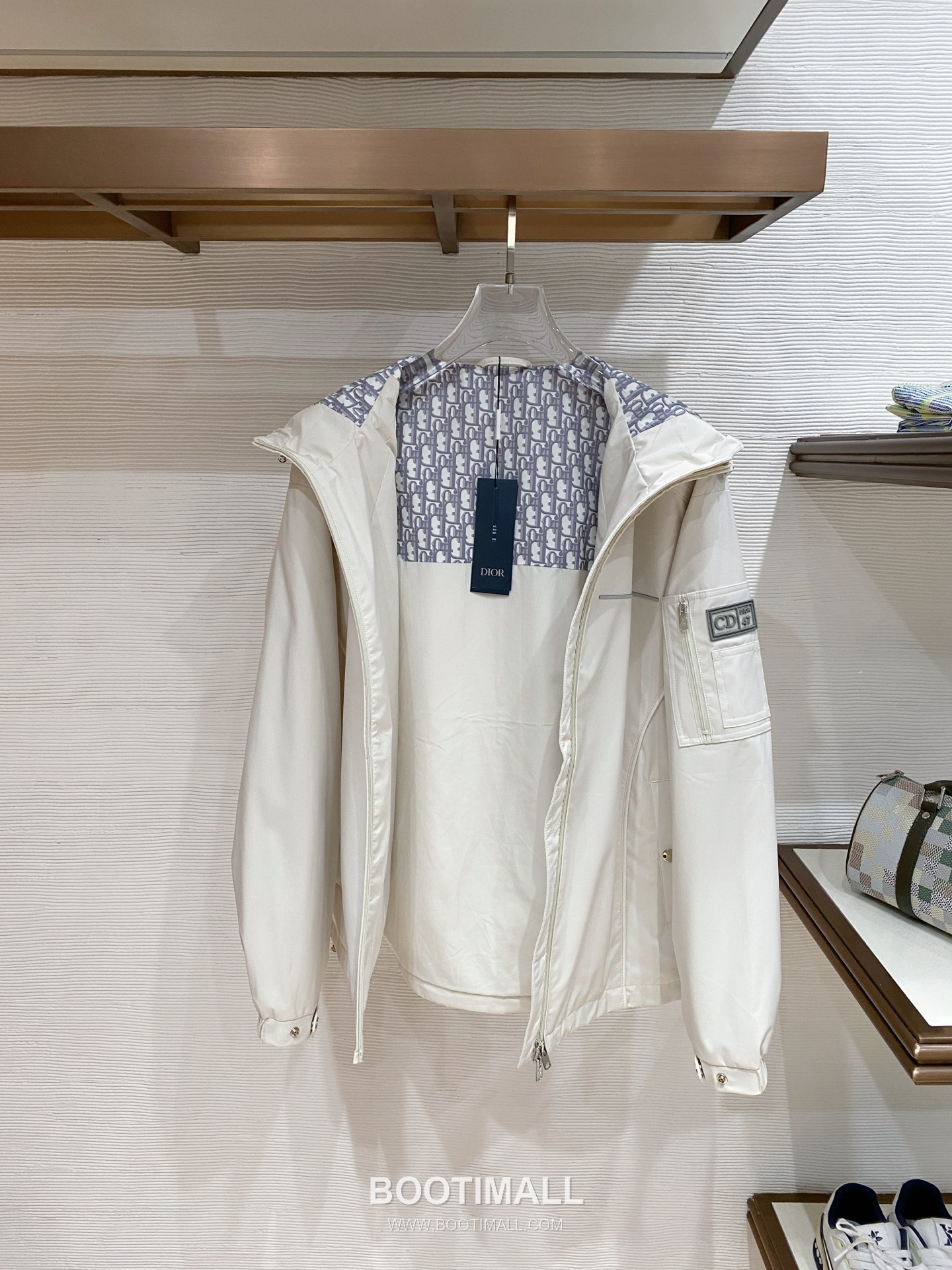 Dior SS26 Logo Hooded Windbreaker Jacket 디올 SS26 로고 후드 바람막이 재킷 6