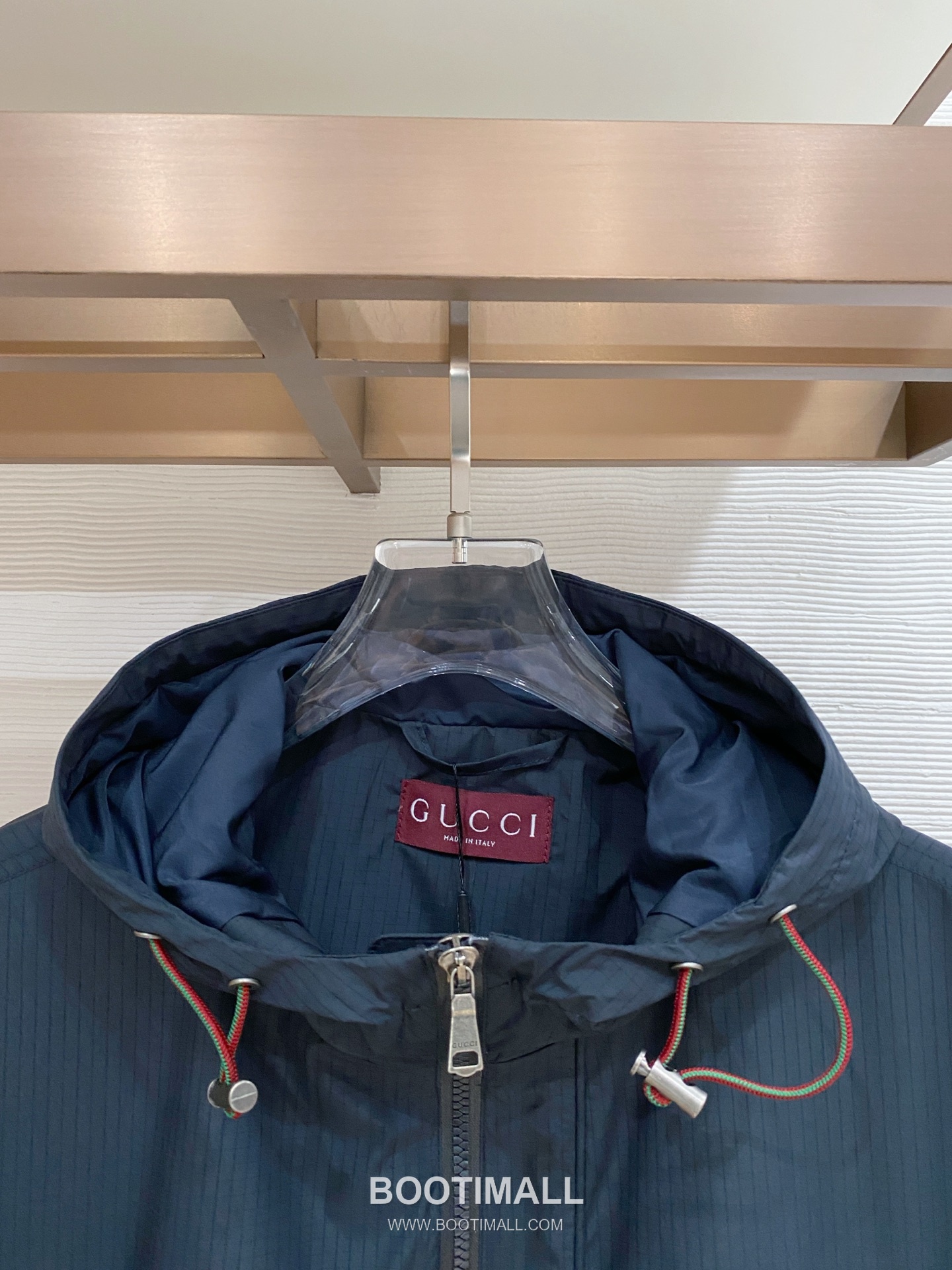 Gucci SS26 Logo Hooded Windbreaker Jacket 구찌 SS26 로고 후드 바람막이 재킷 2