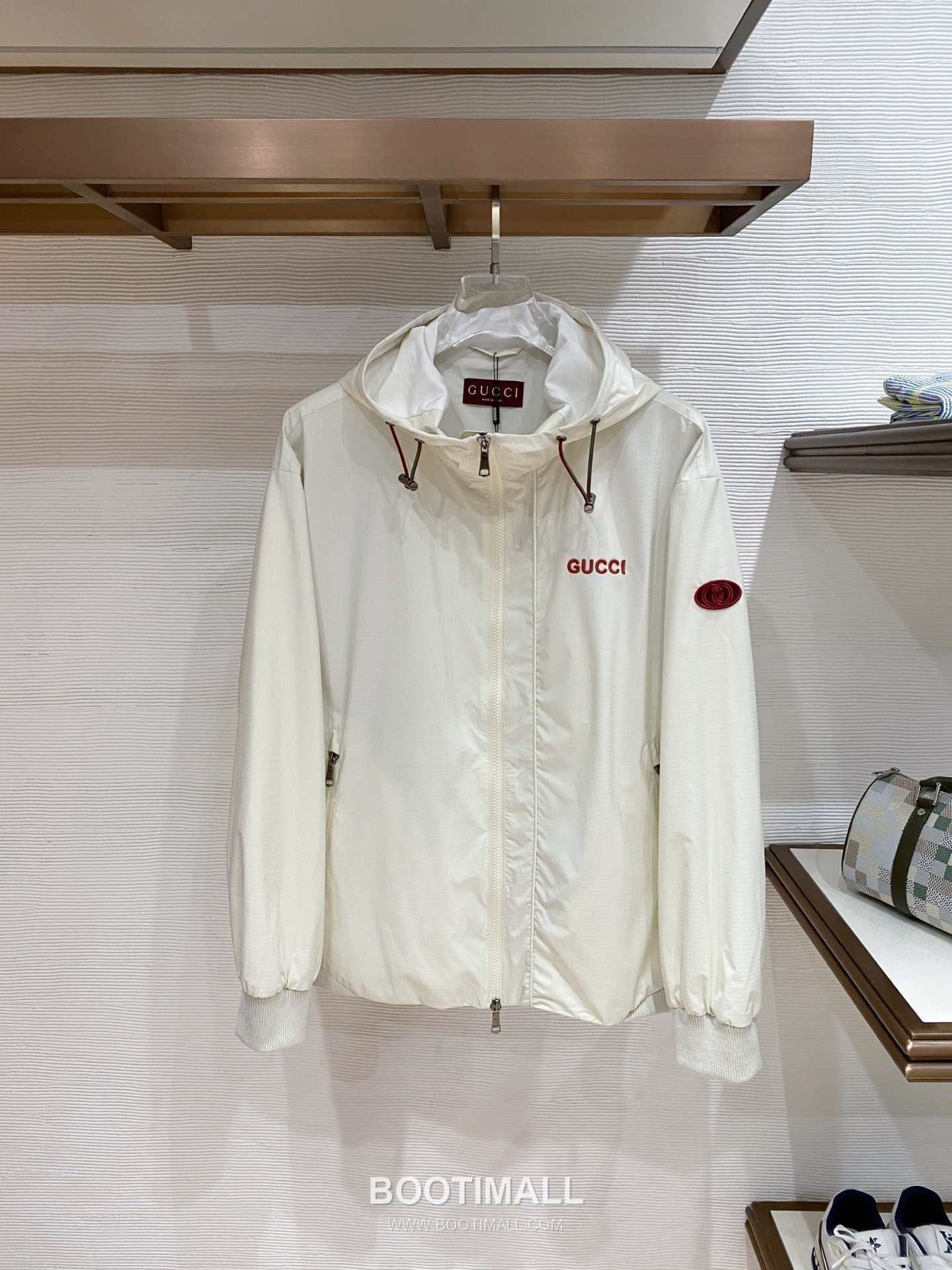 Gucci SS26 Logo Hooded Windbreaker Jacket 구찌 SS26 로고 후드 바람막이 재킷 1