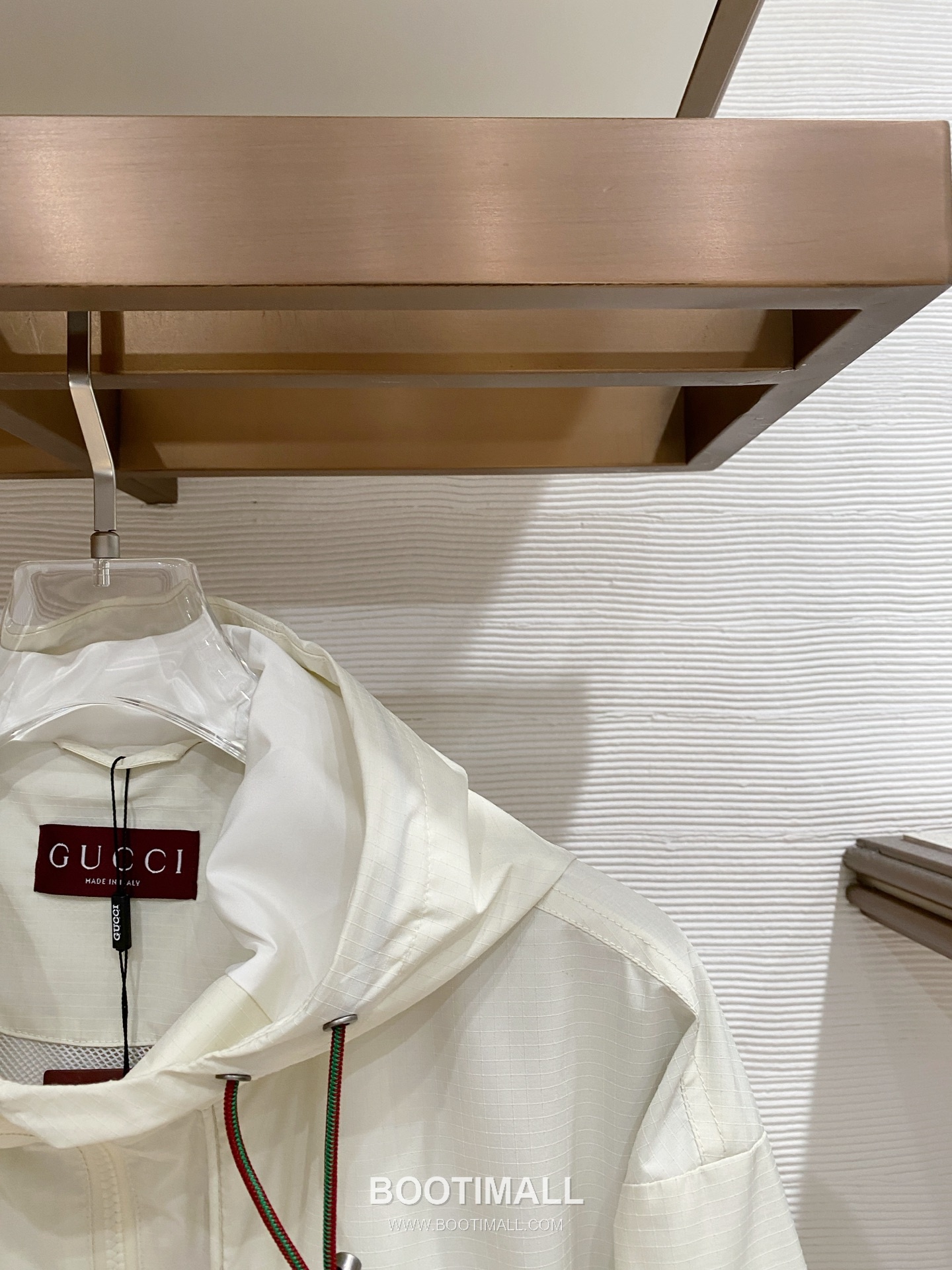 Gucci SS26 Logo Hooded Windbreaker Jacket 구찌 SS26 로고 후드 바람막이 재킷 3