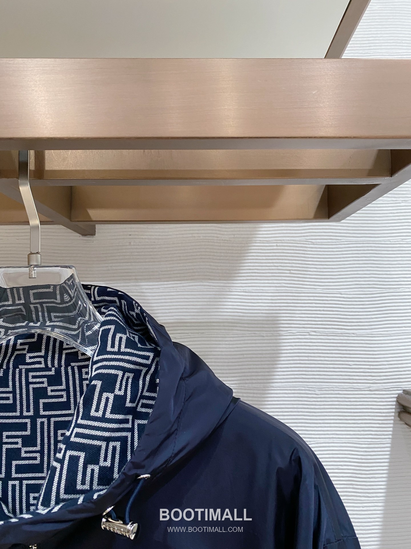 Fendi SS26 Reversible Hooded Windbreaker Jacket 펜디 SS26 리버서블 후드 바람막이 재킷 4