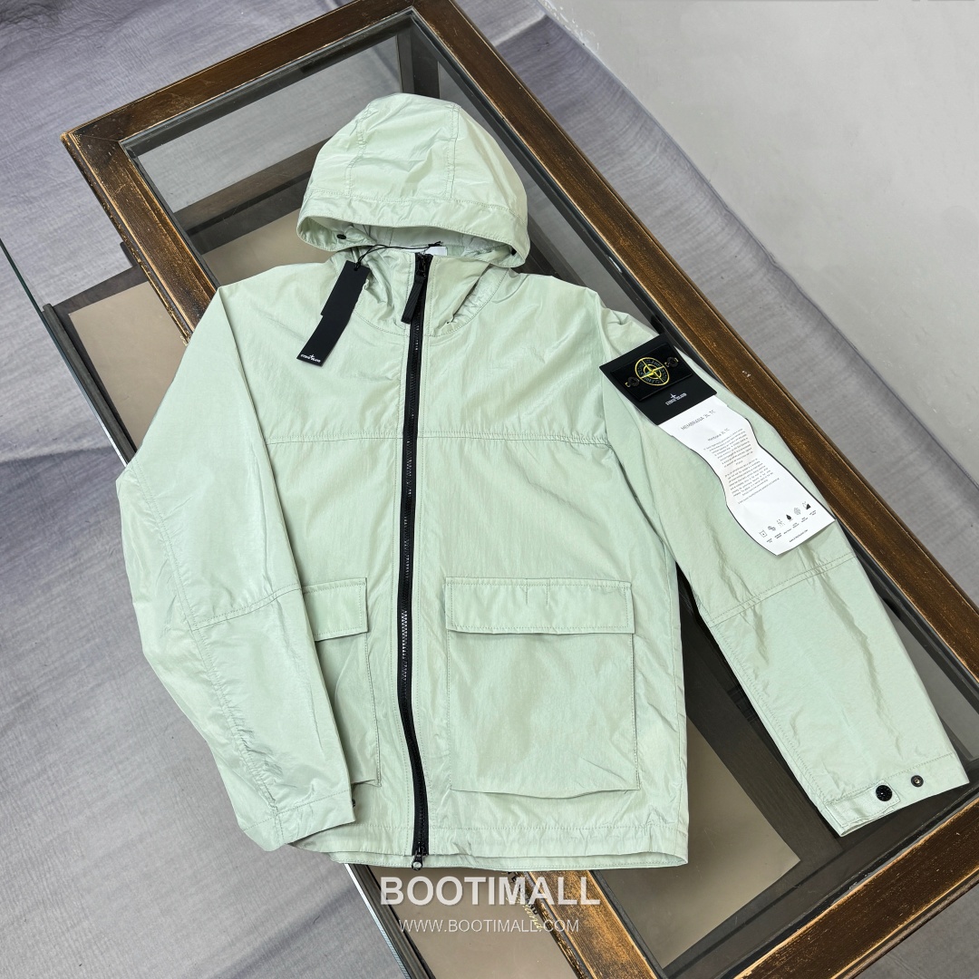 Stone Island SS26 Crinkle Nylon Windbreaker Jacket 스톤아일랜드 SS26 크링클 나일론 바람막이 재킷 1