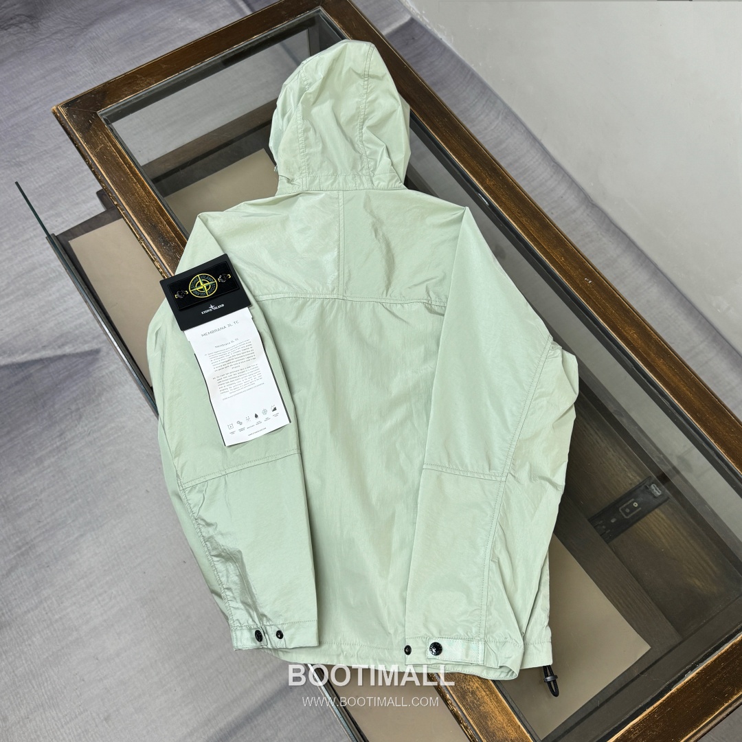 Stone Island SS26 Crinkle Nylon Windbreaker Jacket 스톤아일랜드 SS26 크링클 나일론 바람막이 재킷 10