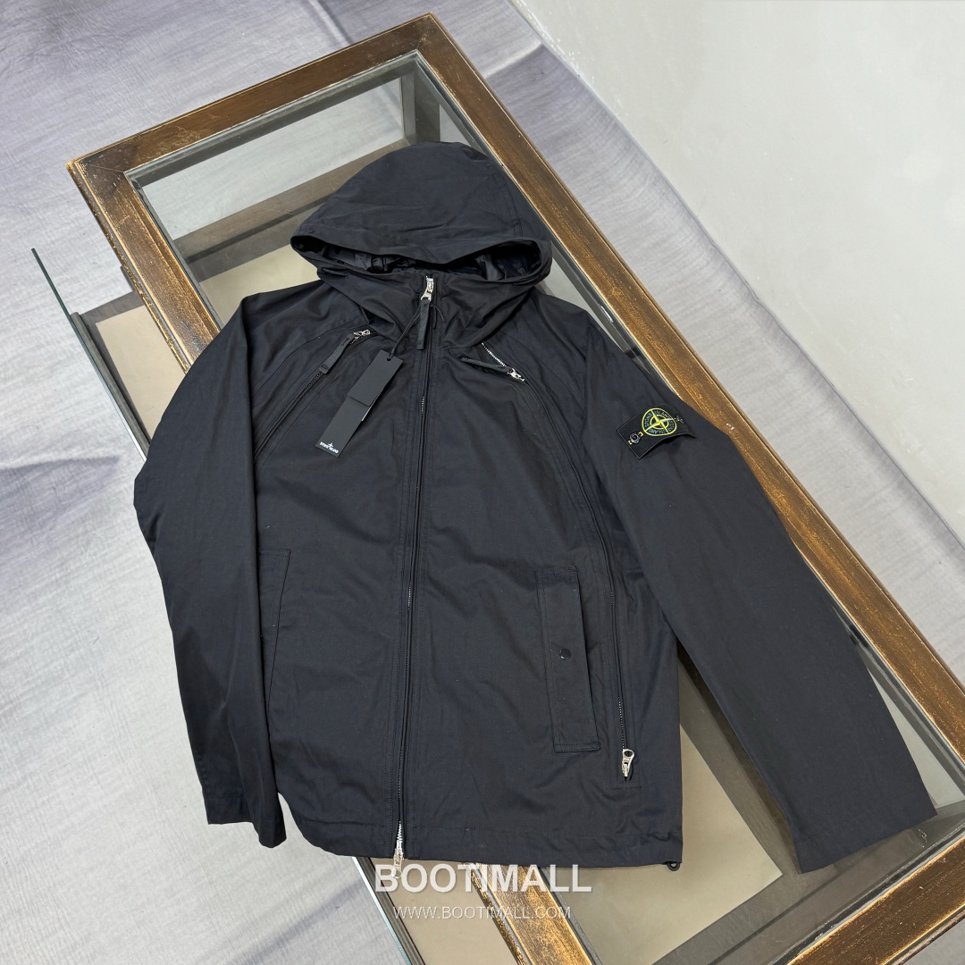 Stone Island SS26 Zip-Up Hooded Windbreaker Jacket 스톤아일랜드 SS26 지퍼 후드 바람막이 재킷 1