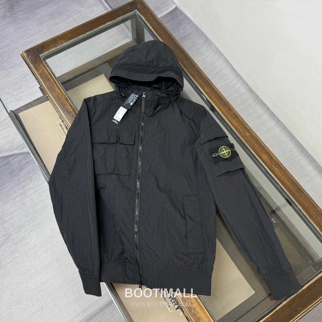 Stone Island SS26 Hooded Windbreaker Jacket 스톤아일랜드 SS26 후드 바람막이 재킷 1
