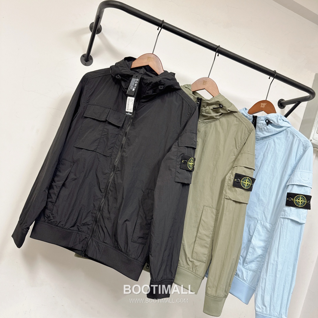 Stone Island SS26 Hooded Windbreaker Jacket 스톤아일랜드 SS26 후드 바람막이 재킷 2