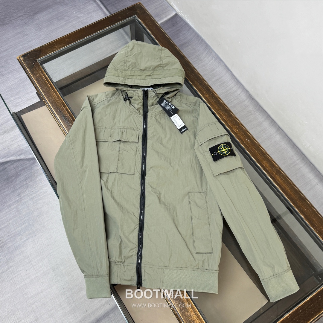 Stone Island SS26 Hooded Windbreaker Jacket 스톤아일랜드 SS26 후드 바람막이 재킷 1