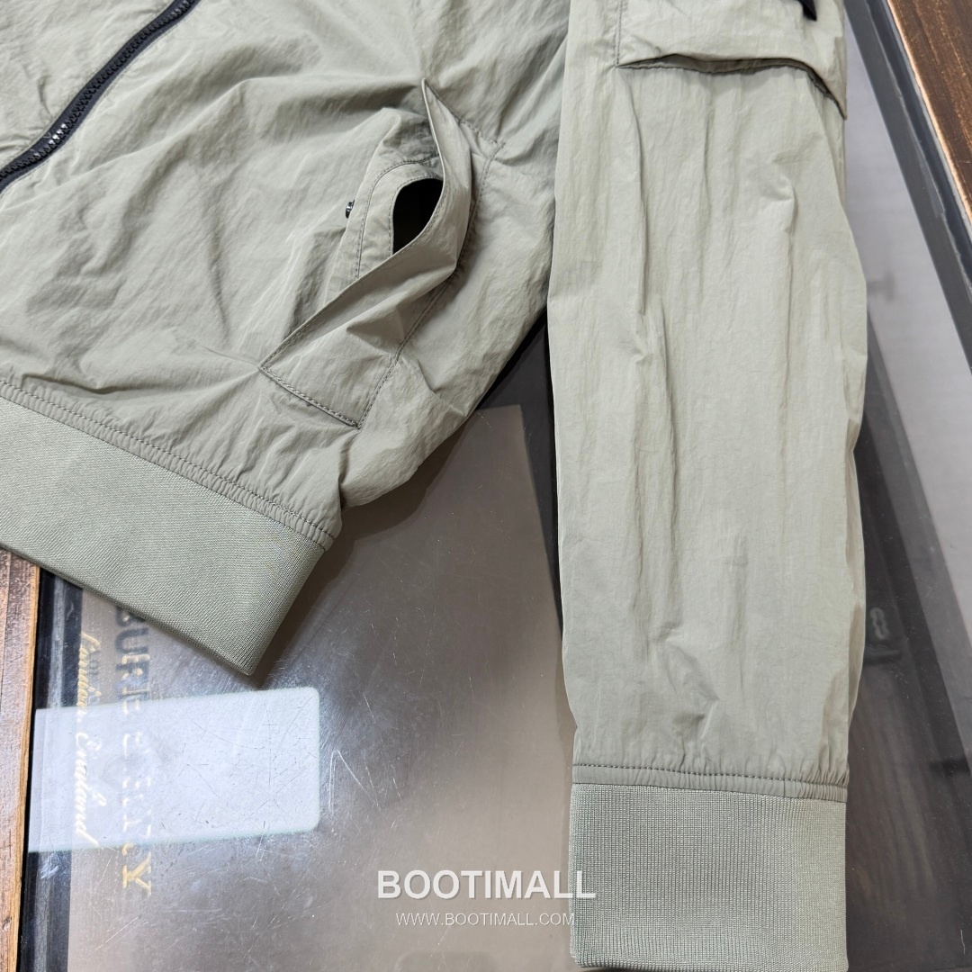 Stone Island SS26 Hooded Windbreaker Jacket 스톤아일랜드 SS26 후드 바람막이 재킷 6