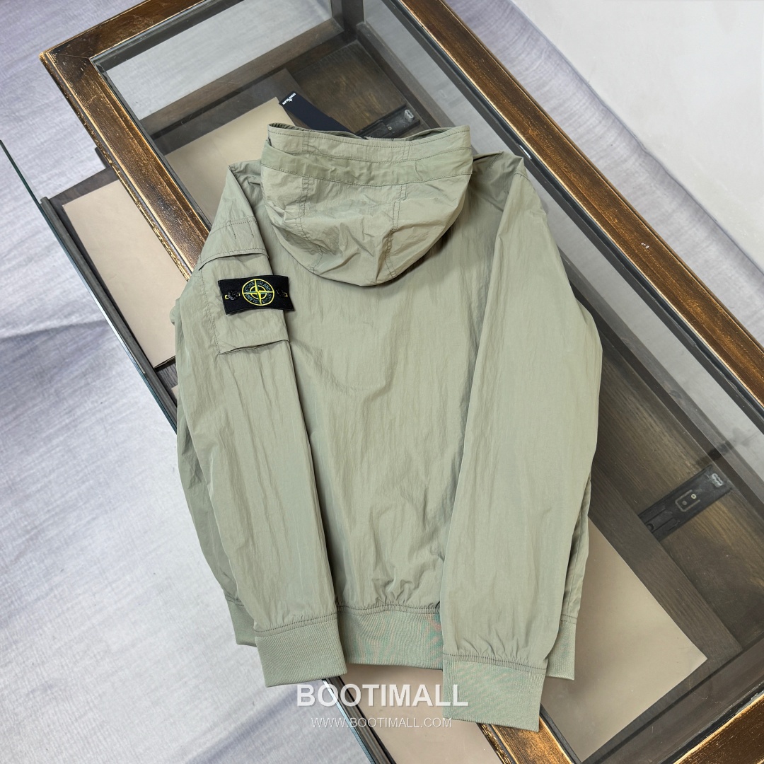 Stone Island SS26 Hooded Windbreaker Jacket 스톤아일랜드 SS26 후드 바람막이 재킷 10
