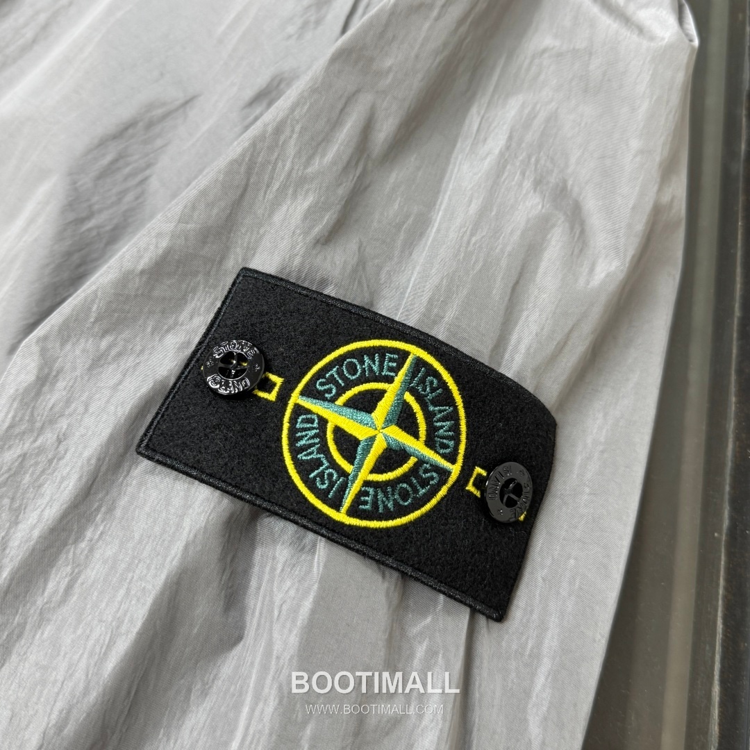 Stone Island SS26 Crinkle Nylon Hooded Windbreaker Jacket 스톤아일랜드 SS26 크링클 나일론 후드 바람막이 재킷 5