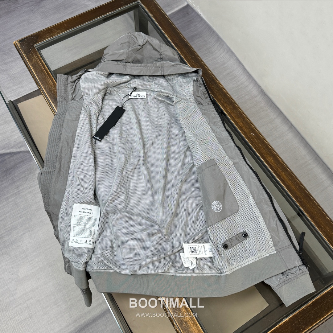 Stone Island SS26 Crinkle Nylon Hooded Windbreaker Jacket 스톤아일랜드 SS26 크링클 나일론 후드 바람막이 재킷 7