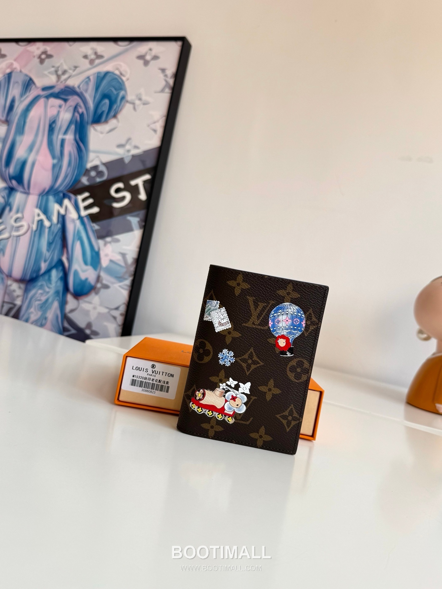 Louis Vuitton Vivienne Wintery Travel Passport Cover 루이비통 비비엔 윈터리 트래블 패스포트 커버 M15320 14cm 1