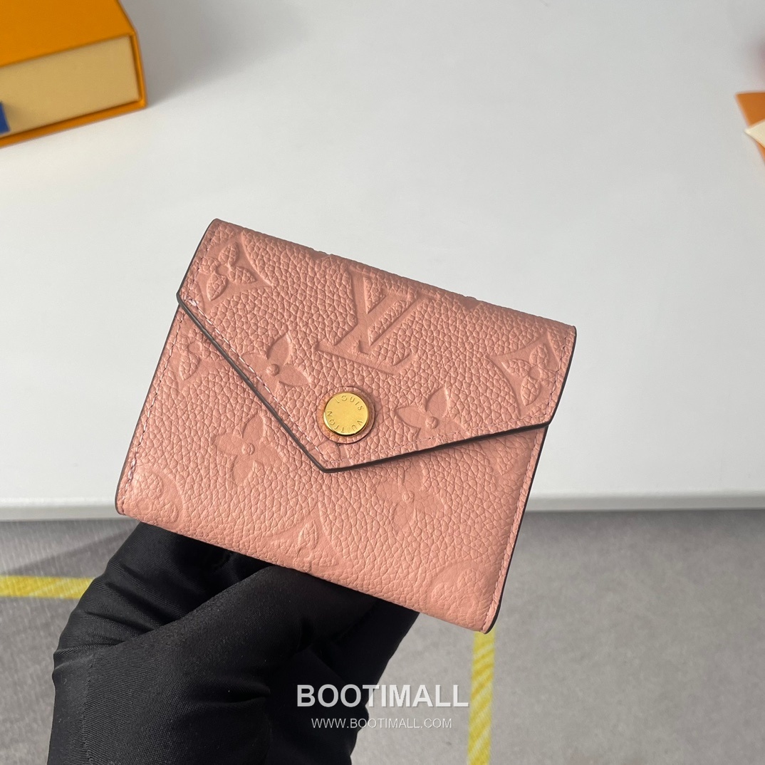 Louis Vuitton Zoe Monogram Empreinte Wallet 루이비통 조에 모노그램 앙프렝뜨 반지갑 M62935 9.5cm 5