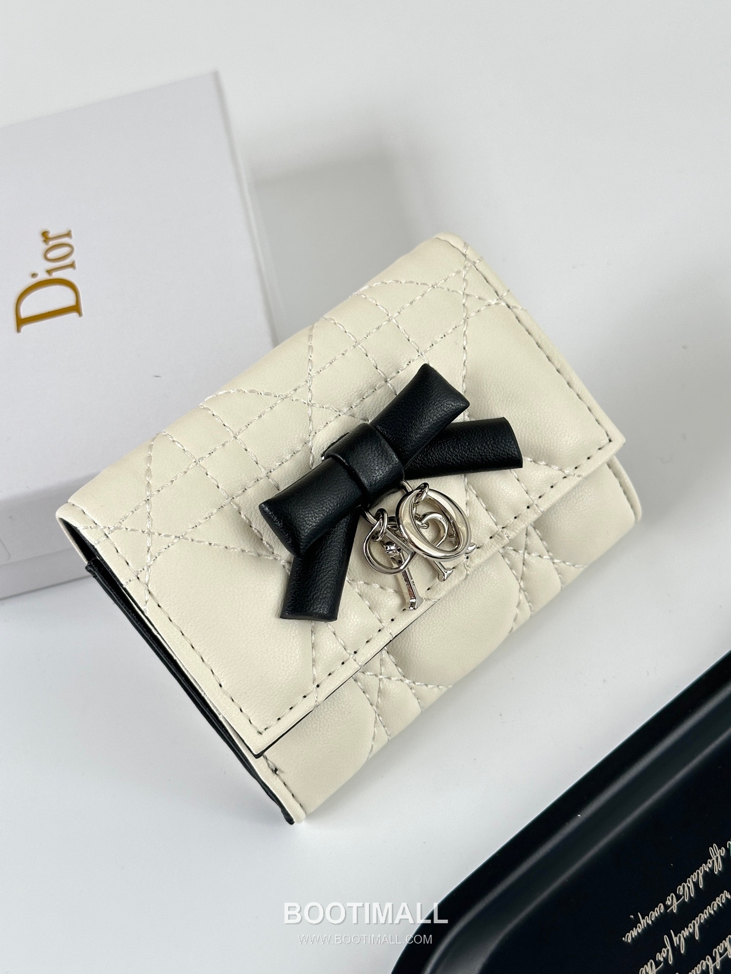 Dior Lady Dior Lambskin Mini Wallet 디올 레이디 디올 램스킨 미니 반지갑 M116 11cm 8