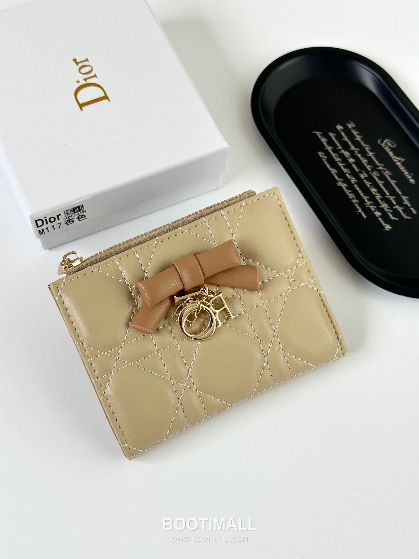 Dior Lambskin Compact Multi Wallet 디올 램스킨 컴팩트 멀티 반지갑 M117 11.5cm 1
