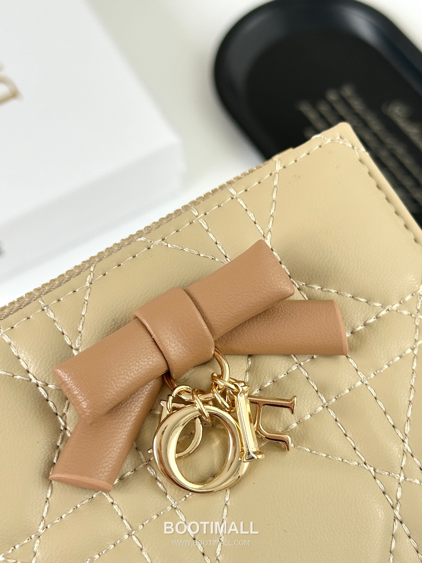 Dior Lambskin Compact Multi Wallet 디올 램스킨 컴팩트 멀티 반지갑 M117 11.5cm 3