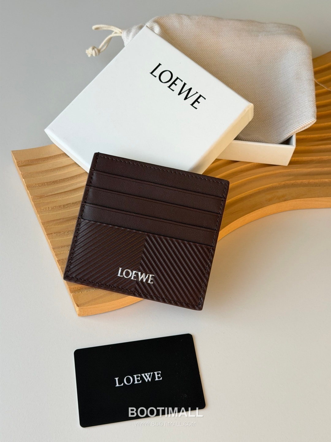 Loewe Card Holder Pebbled Calfskin Wallet 로에베 카드 홀더 페블드 카프스킨 카드지갑 L1149 10cm 1