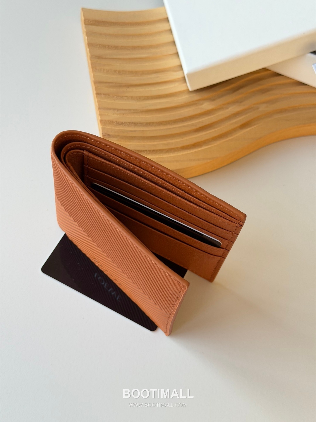 Loewe Puzzle Pebbled Calfskin Bi-Fold Wallet 로에베 퍼즐 페블드 카프스킨 반지갑 L1146 11cm 5