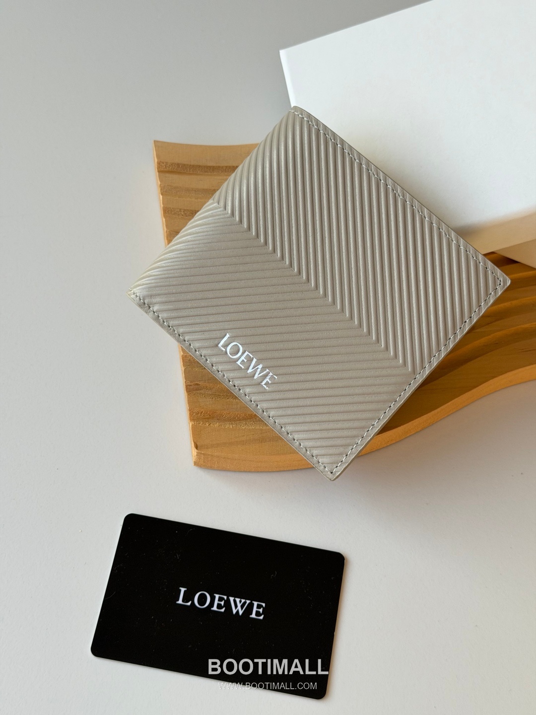 Loewe Puzzle Pebbled Calfskin Bi-Fold Wallet 로에베 퍼즐 페블드 카프스킨 반지갑 L1146 11cm 3