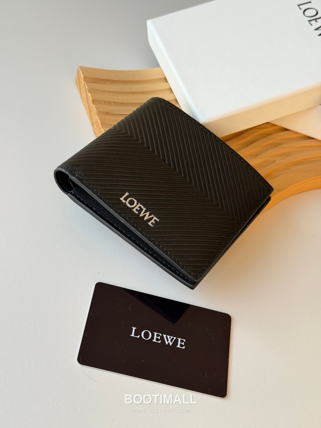 Loewe Puzzle Pebbled Calfskin Bi-Fold Wallet 로에베 퍼즐 페블드 카프스킨 반지갑 L1146 11cm 4