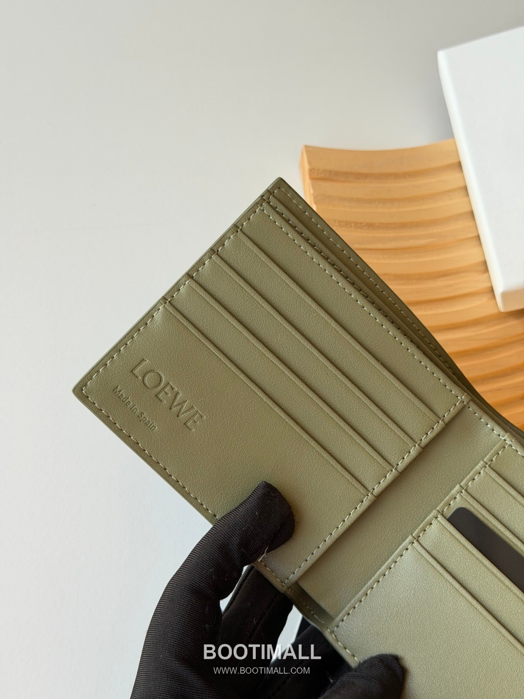 Loewe Puzzle Pebbled Calfskin Bi-Fold Wallet 로에베 퍼즐 페블드 카프스킨 반지갑 L1146 11cm 7