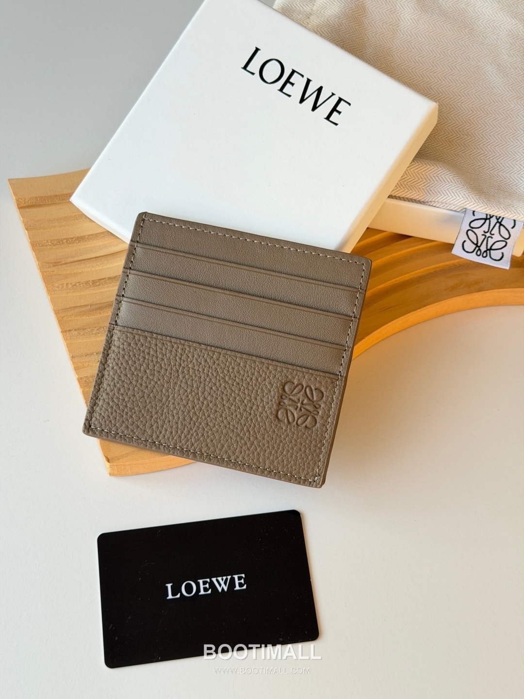 Loewe Card Holder Pebbled Calfskin Wallet 로에베 카드 홀더 페블드 카프스킨 카드지갑 L1150 10cm 1