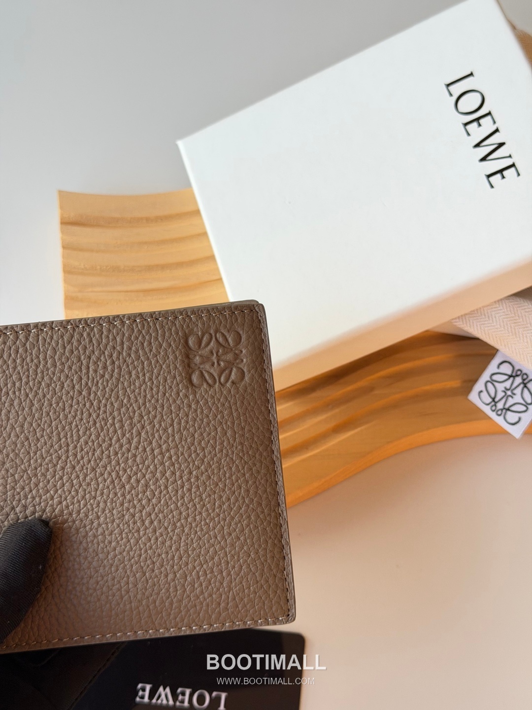 Loewe Puzzle Pebbled Calfskin Bi-Fold Wallet 로에베 퍼즐 페블드 카프스킨 반지갑 L1147 11cm 3