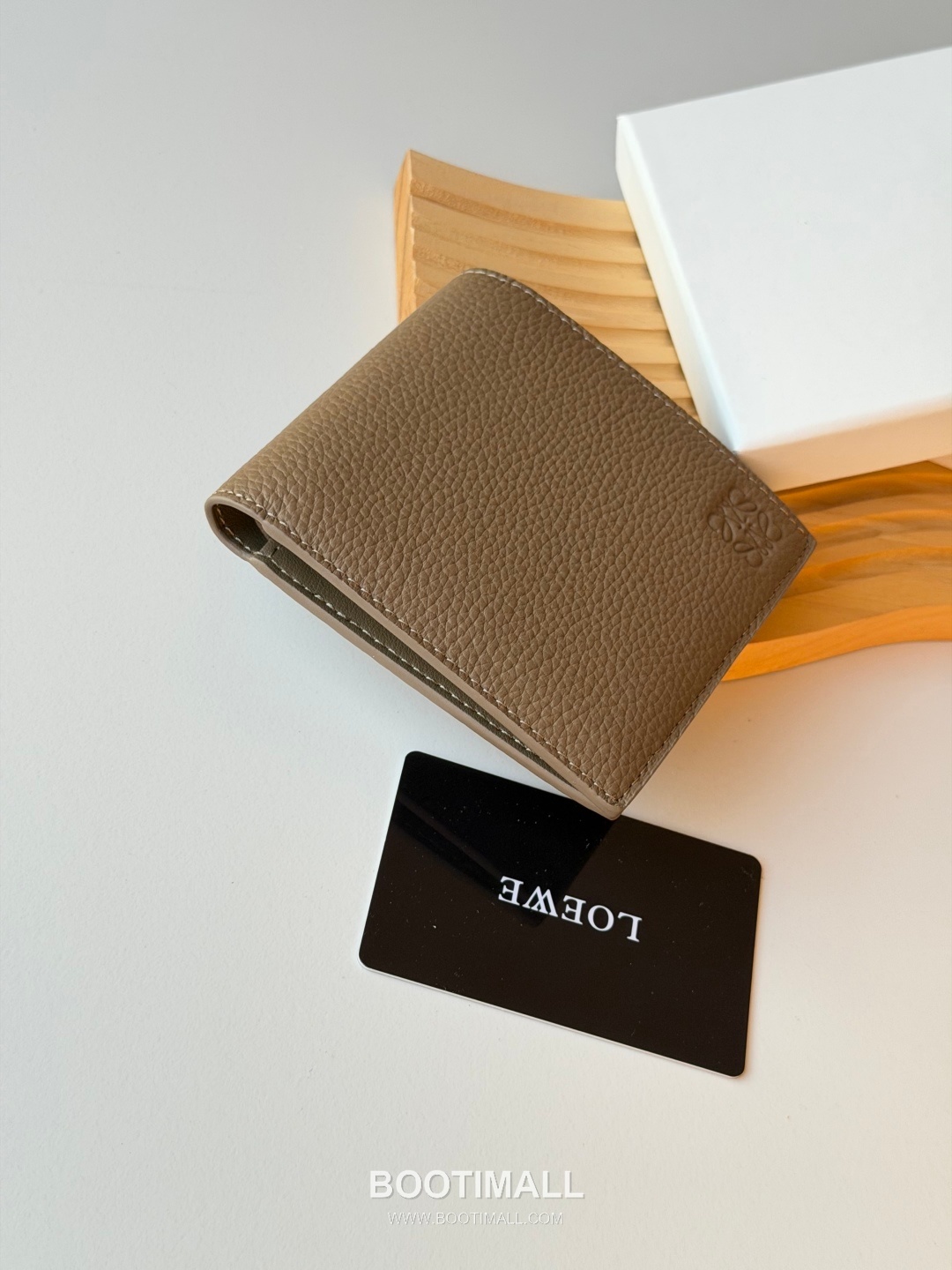 Loewe Puzzle Pebbled Calfskin Bi-Fold Wallet 로에베 퍼즐 페블드 카프스킨 반지갑 L1147 11cm 4