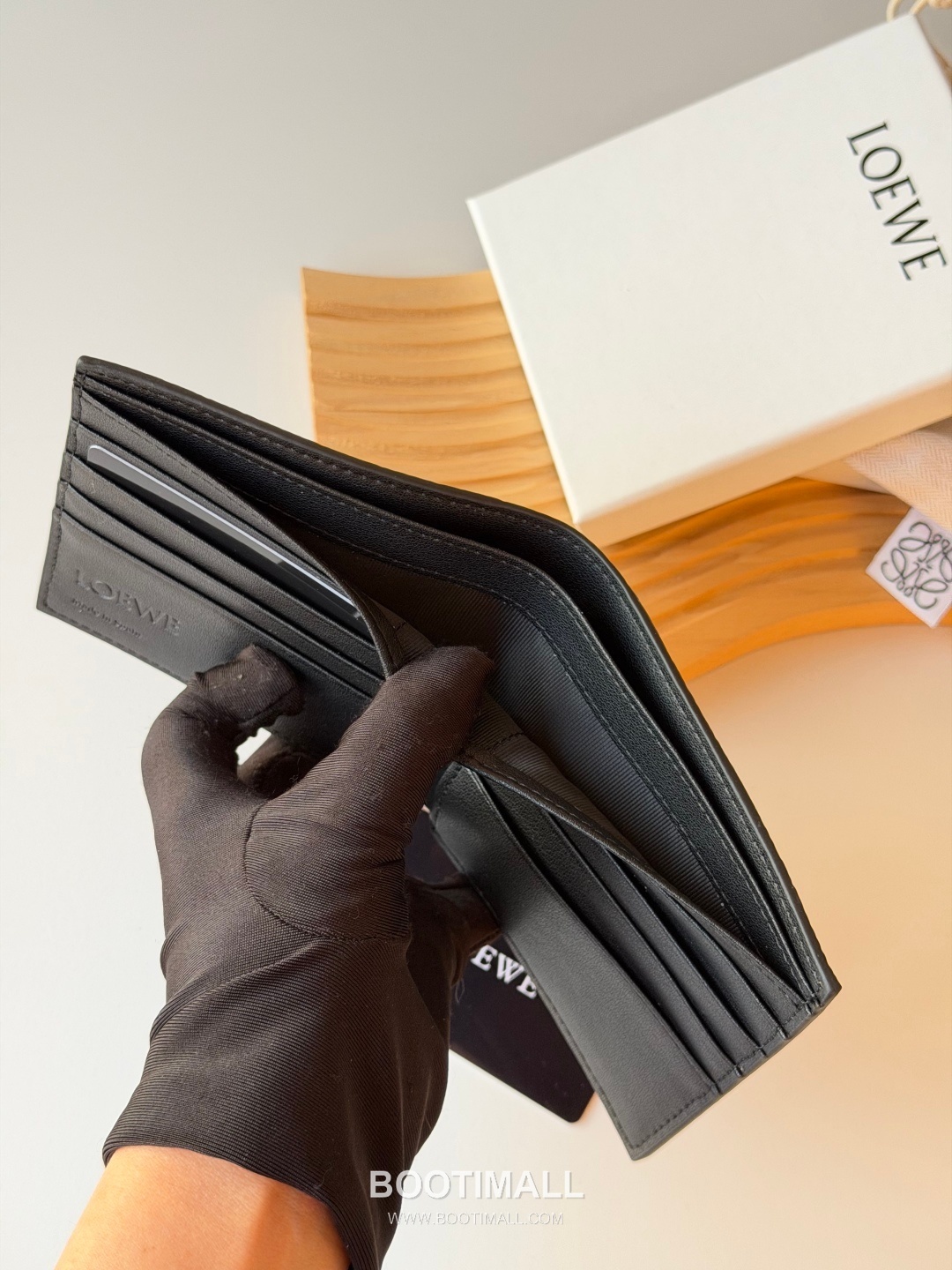 Loewe Puzzle Pebbled Calfskin Bi-Fold Wallet 로에베 퍼즐 페블드 카프스킨 반지갑 L1147 11cm 9