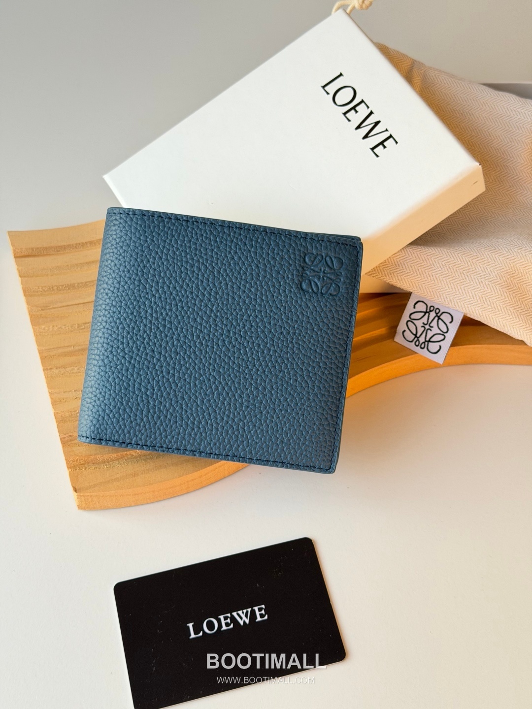 Loewe Puzzle Pebbled Calfskin Bi-Fold Wallet 로에베 퍼즐 페블드 카프스킨 반지갑 L1147 11cm 1